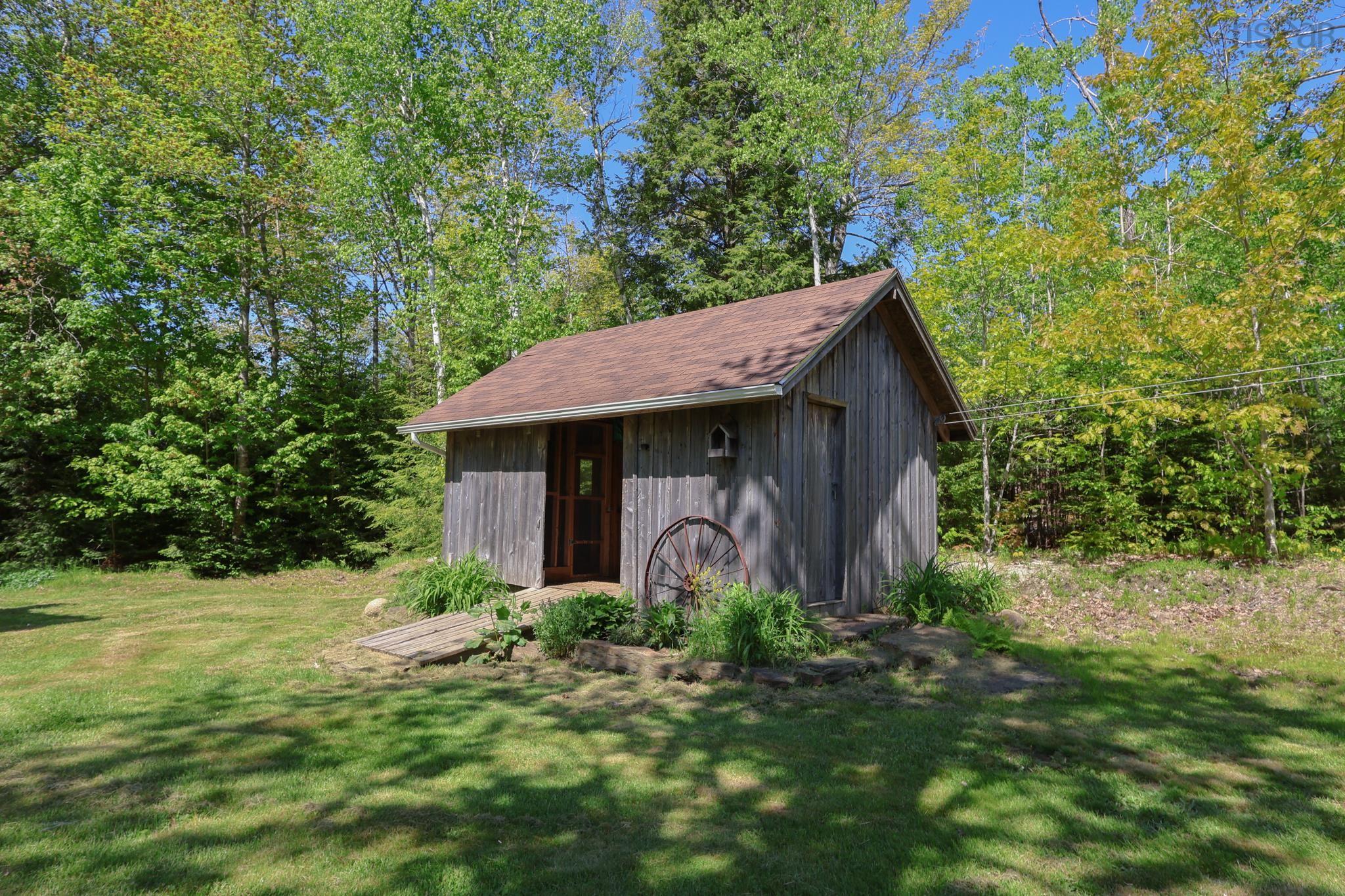 $749,900.00: 82 Lazy River Road, Conquerall Mills