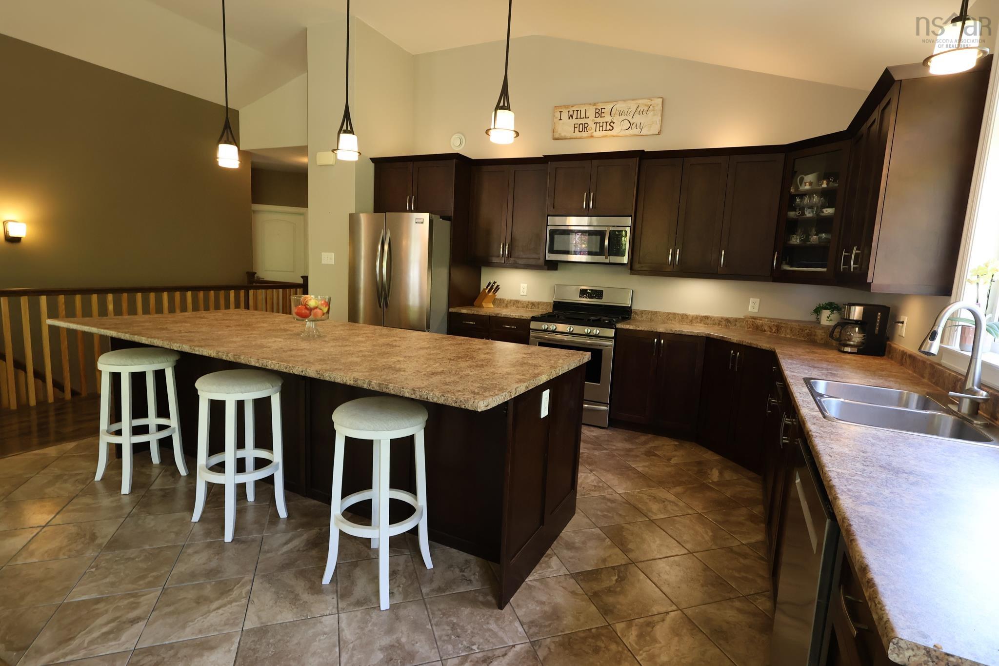 $749,900.00: 82 Lazy River Road, Conquerall Mills