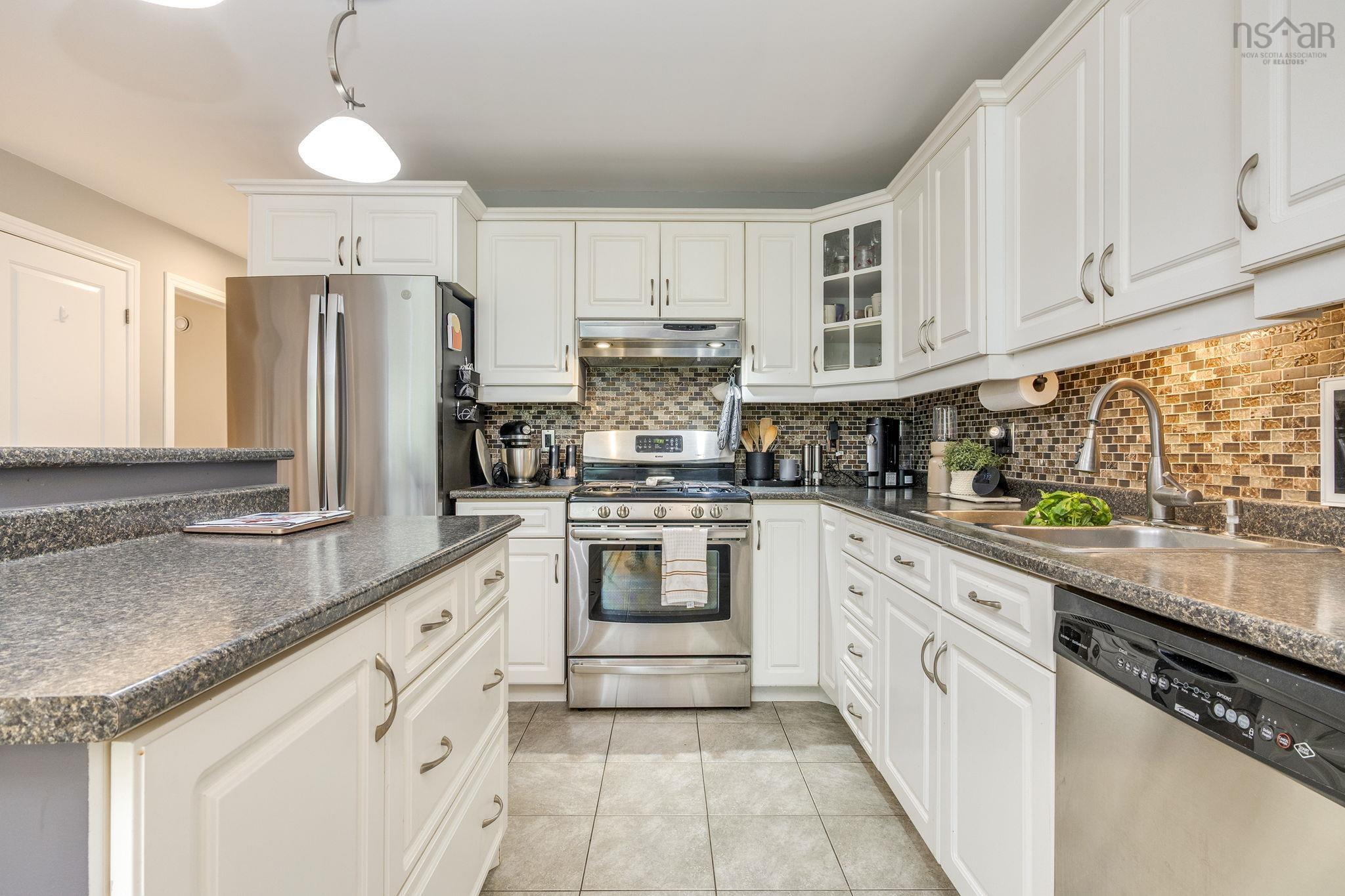 68 Collingwood Court, Dartmouth, NS (MLS 202613827)