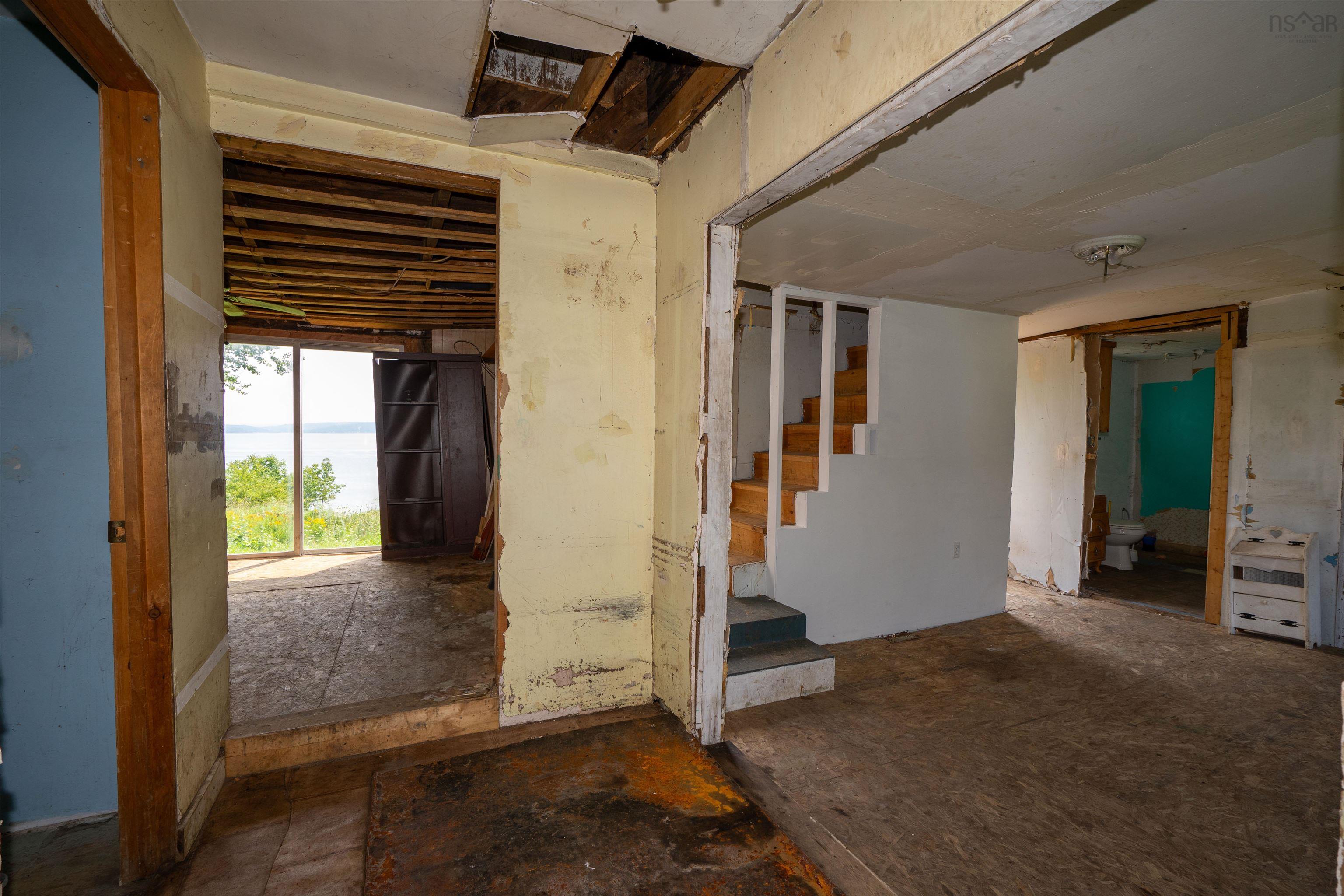 $114,600.00: 1234 Granville Road, Victoria Beach