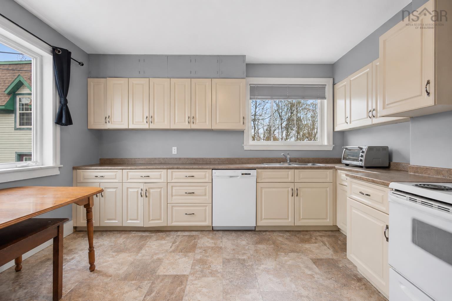 $3,900,000.00: 84, 86, 88 Church Street, Antigonish