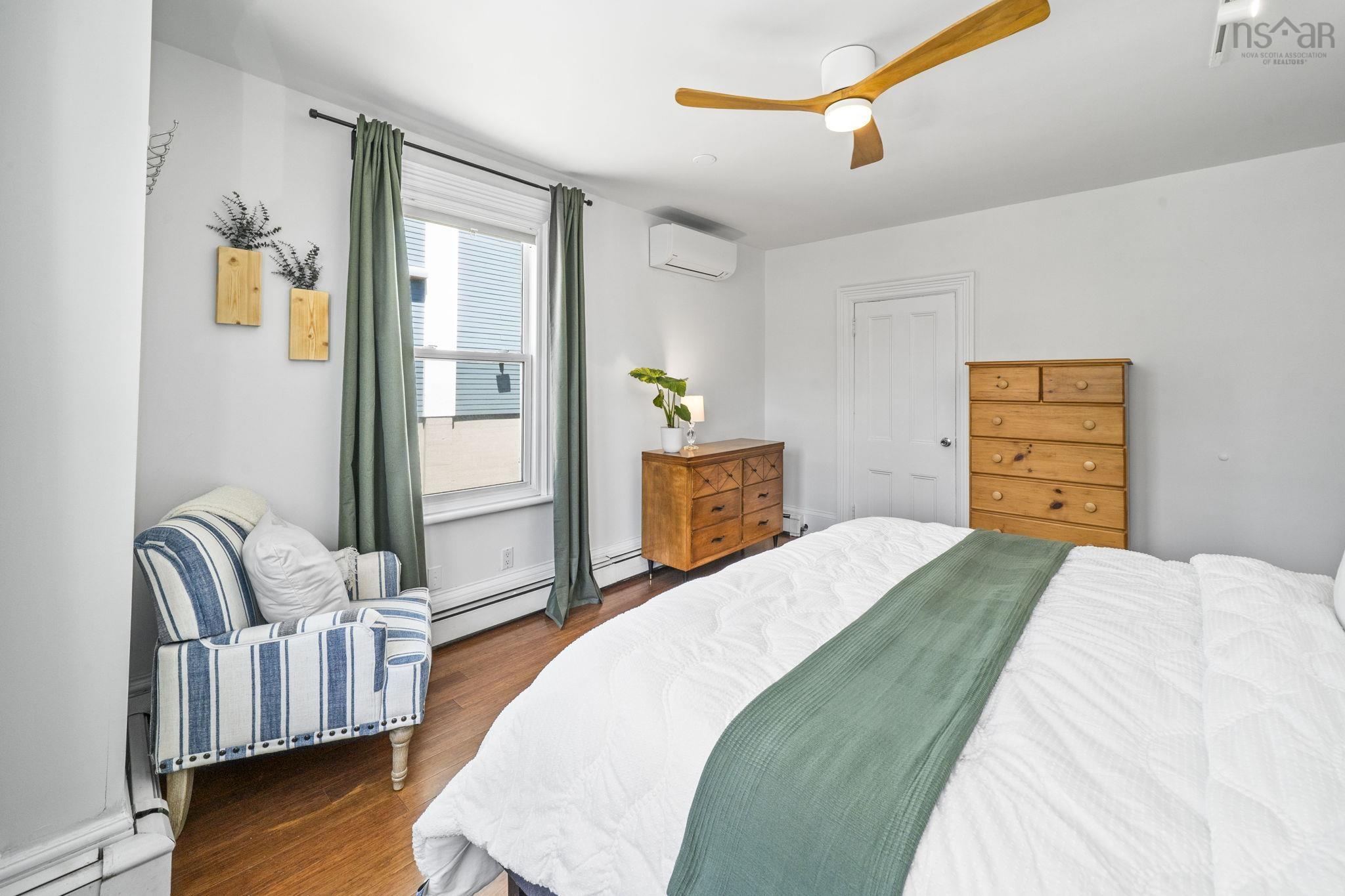 16 Victoria Road, Dartmouth, NS (MLS 202613842)