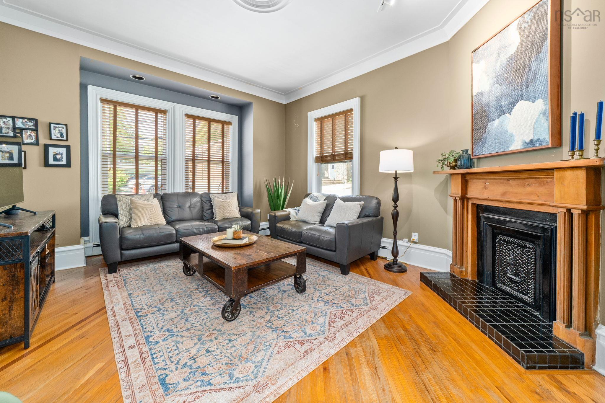 16 Victoria Road, Dartmouth, NS (MLS 202613842)