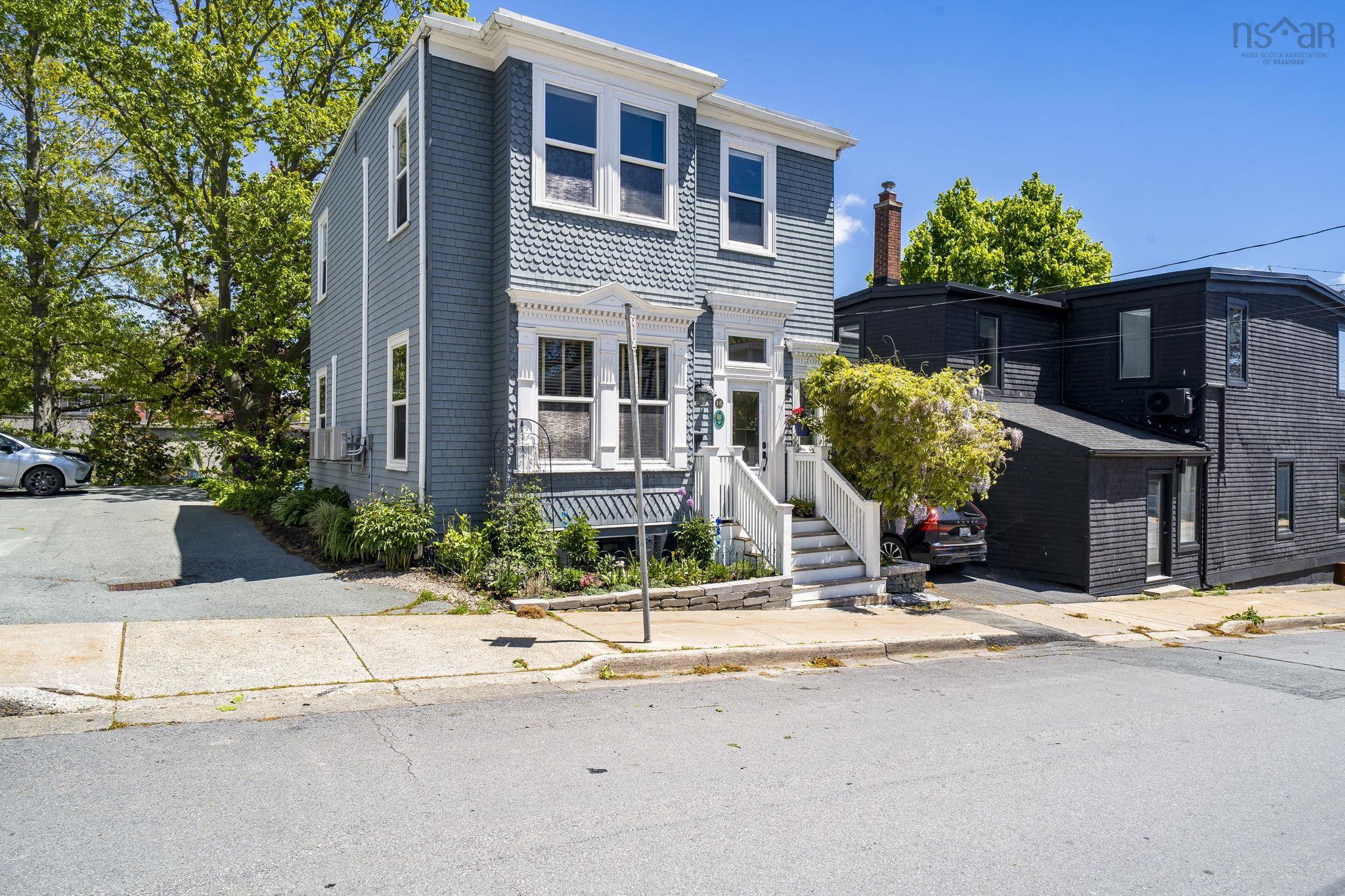 16 Victoria Road, Dartmouth, NS (MLS 202613842)