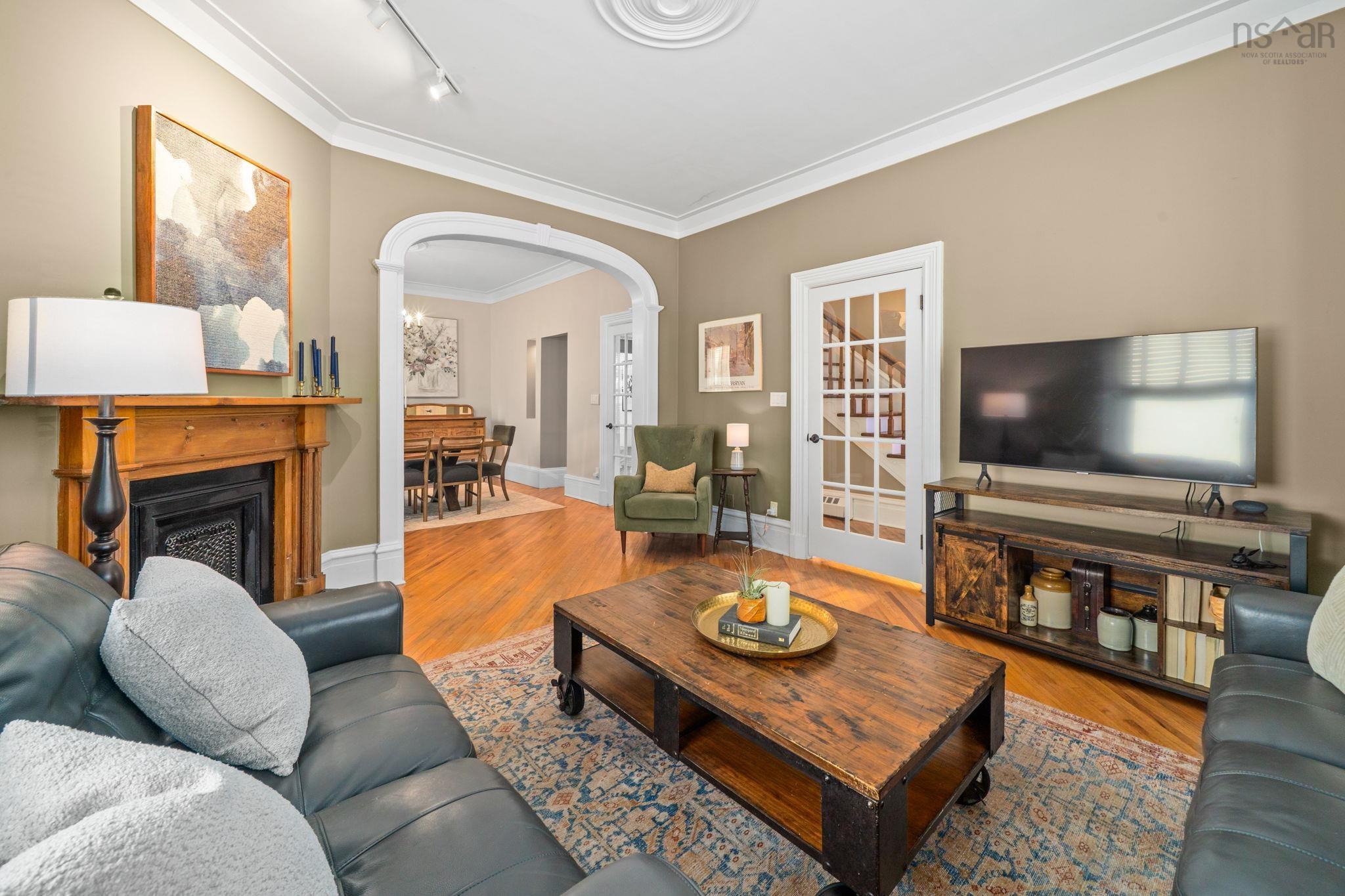 16 Victoria Road, Dartmouth, NS (MLS 202613842)