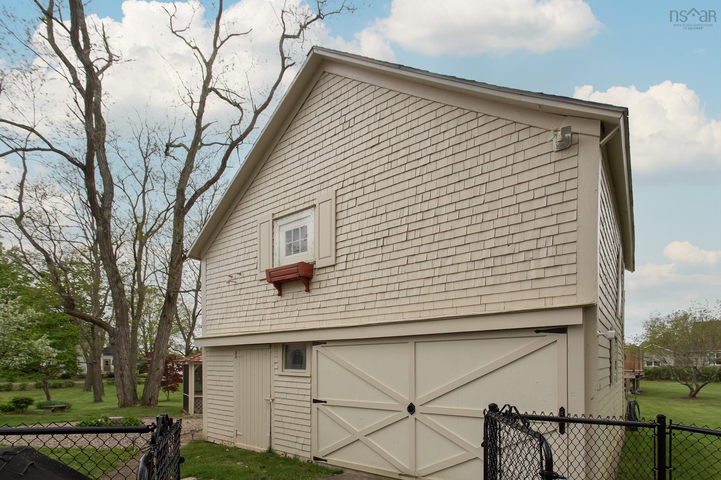 $669,900.00: 2151 Highway 1, Auburn