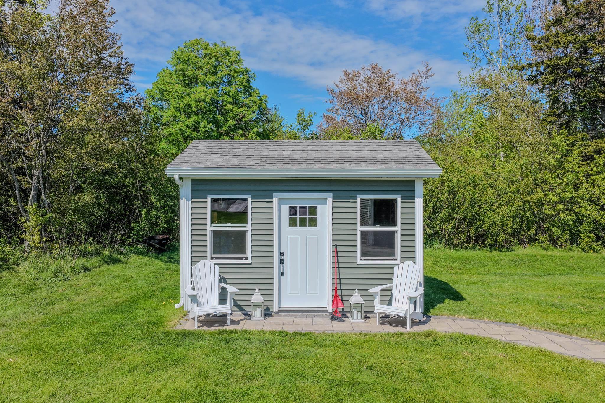 $679,000.00: 70 Mariner Drive, Westmount