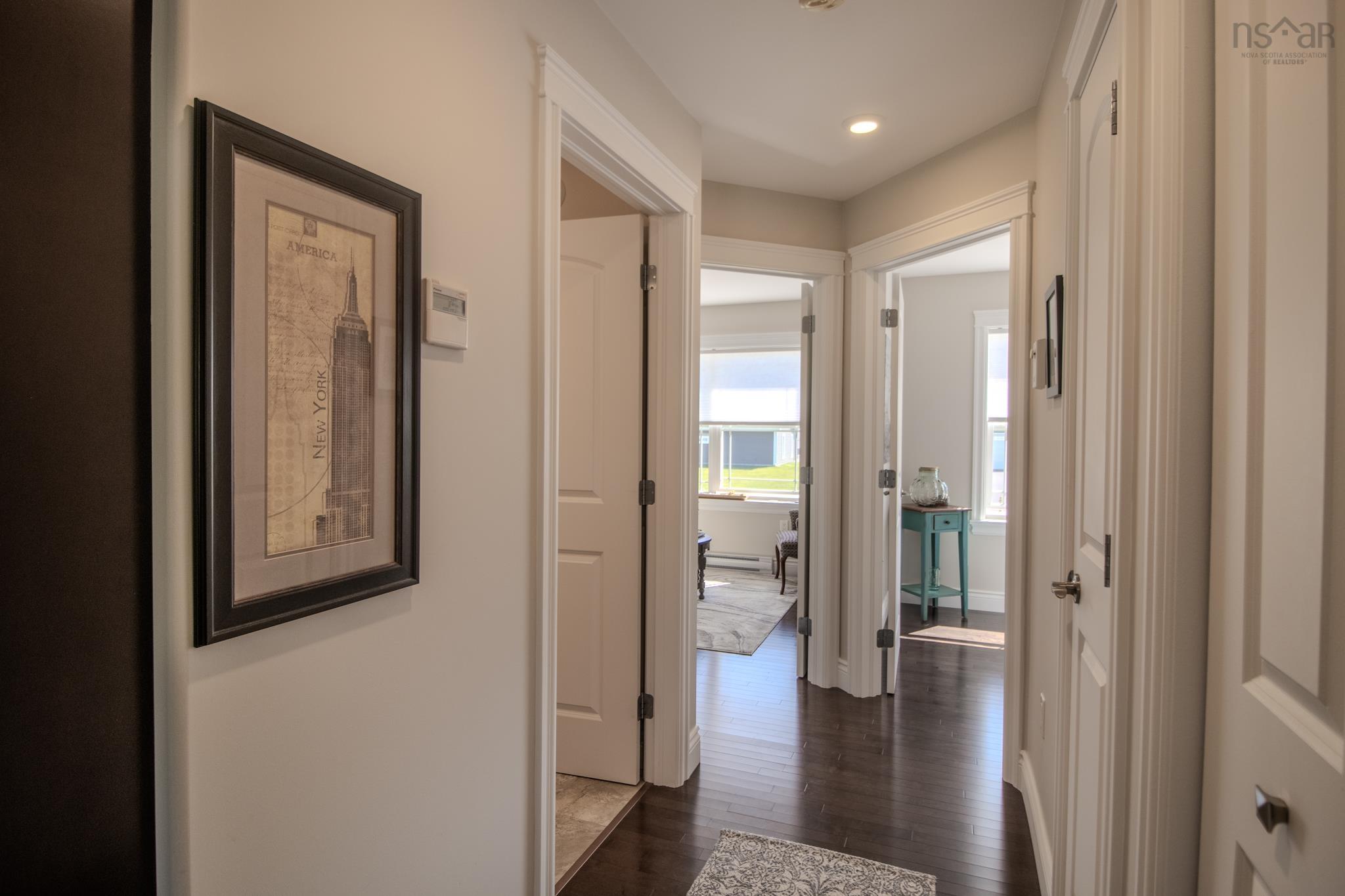 $679,000.00: 70 Mariner Drive, Westmount