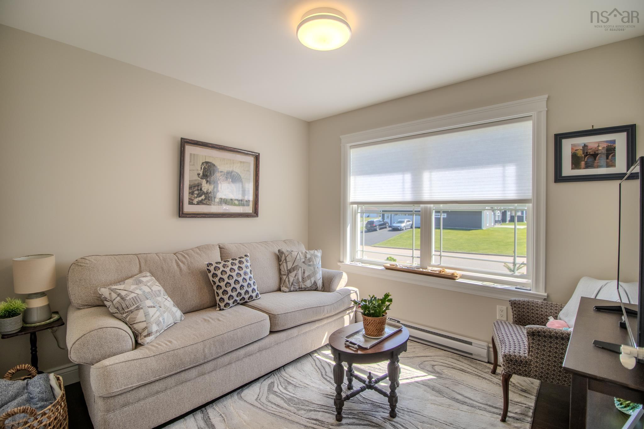 $679,000.00: 70 Mariner Drive, Westmount