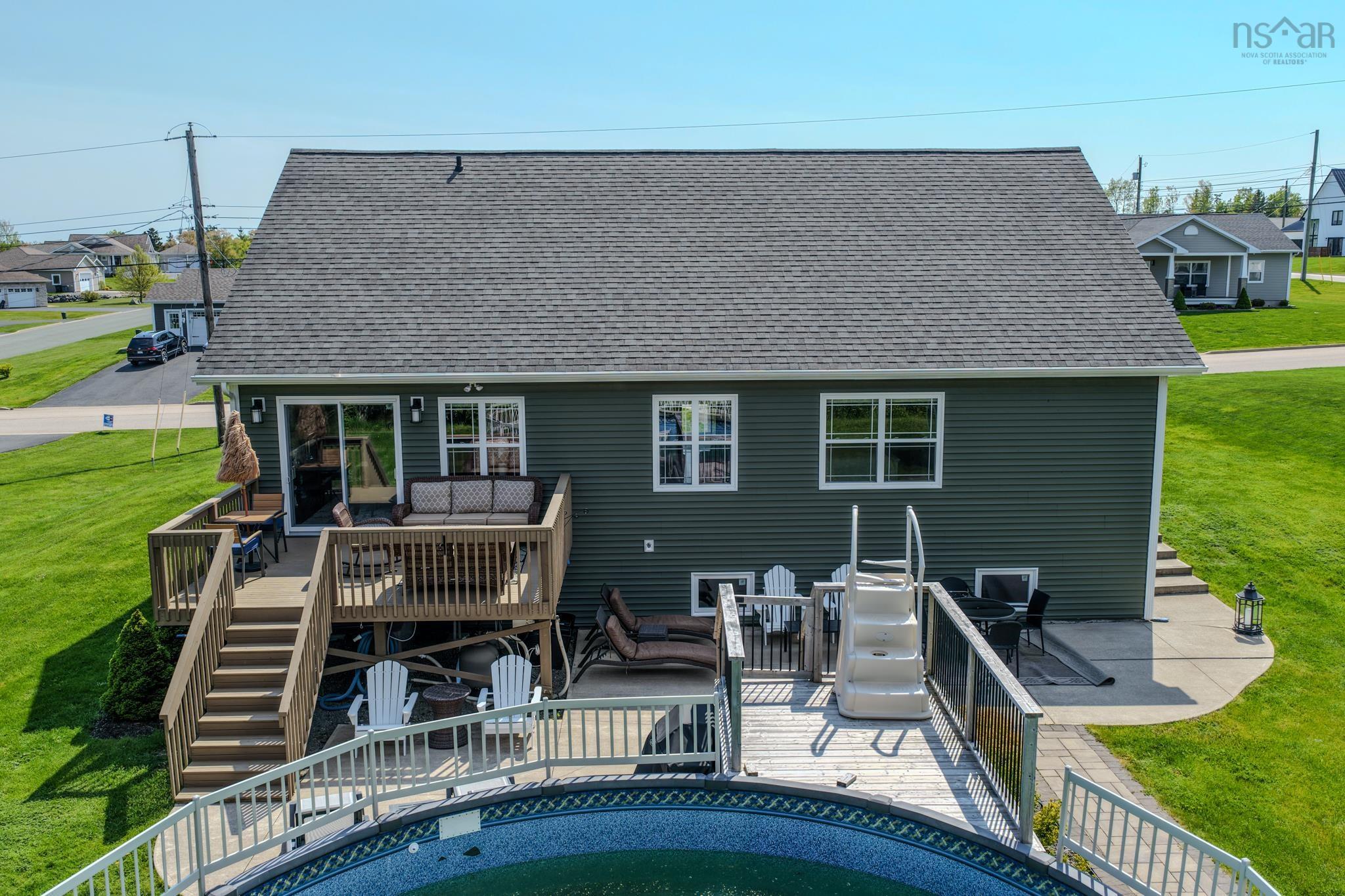 $679,000.00: 70 Mariner Drive, Westmount