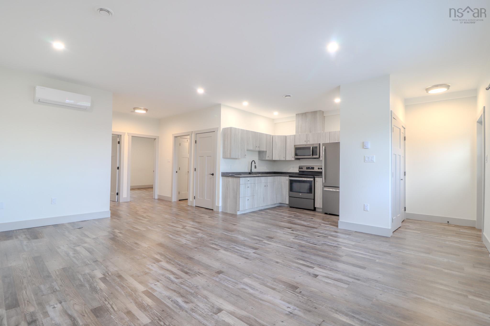 $995,000.00: 95 Sunnydale Drive, Westmount