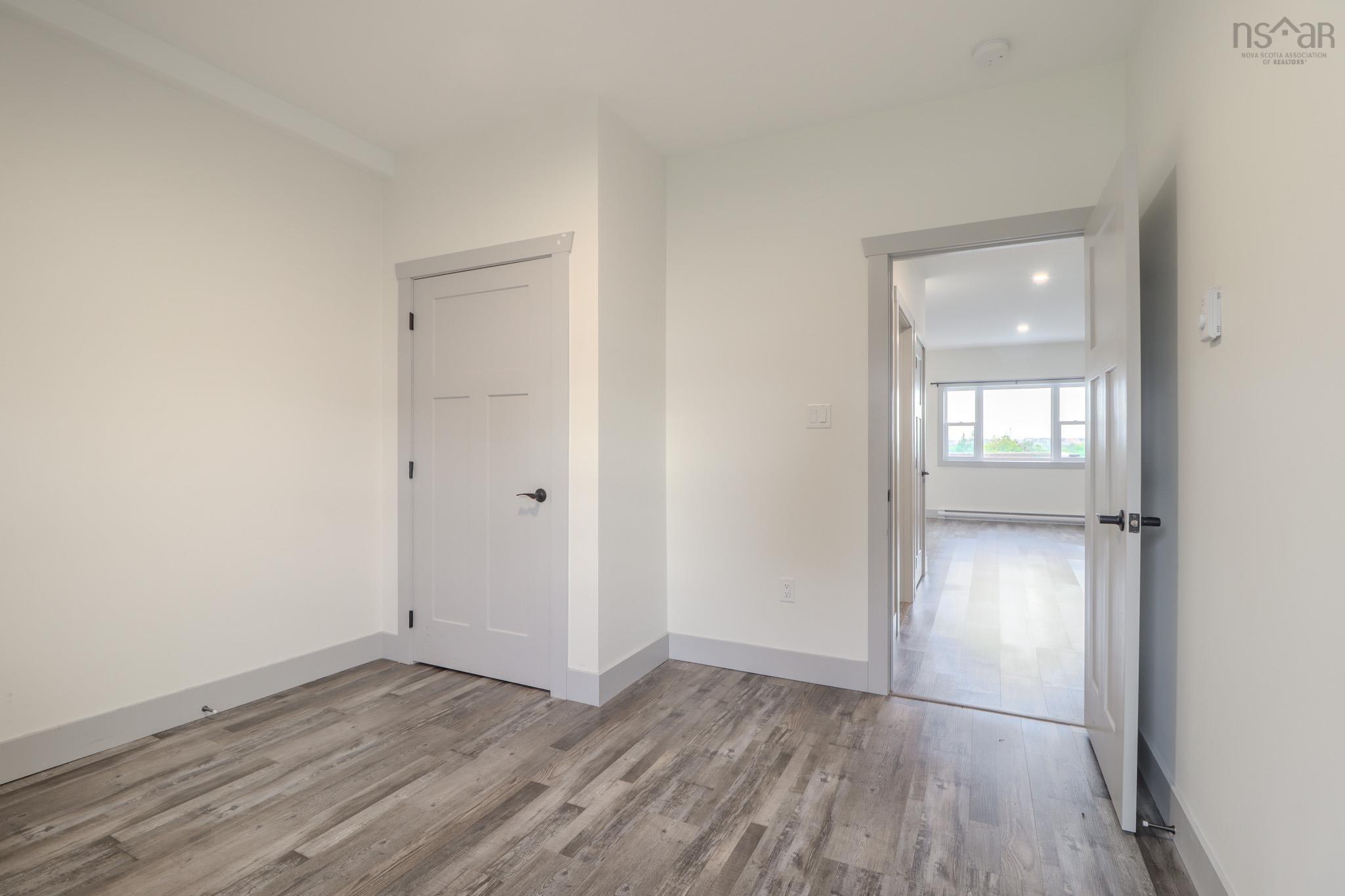 $995,000.00: 95 Sunnydale Drive, Westmount