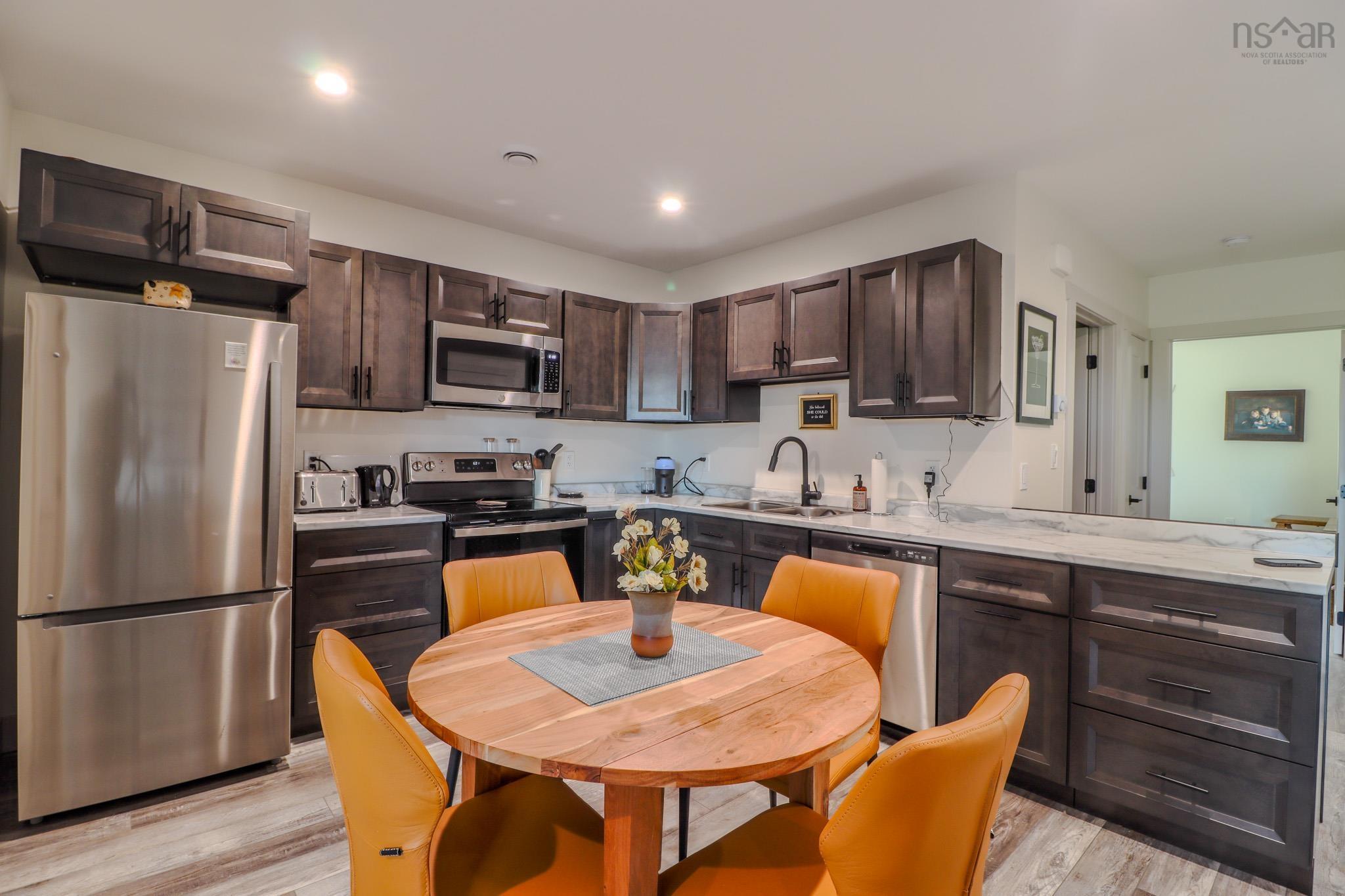 $995,000.00: 95 Sunnydale Drive, Westmount