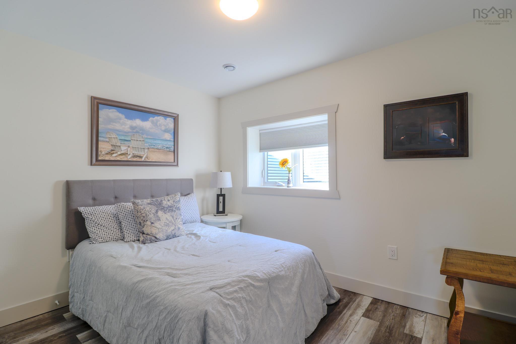 $995,000.00: 95 Sunnydale Drive, Westmount