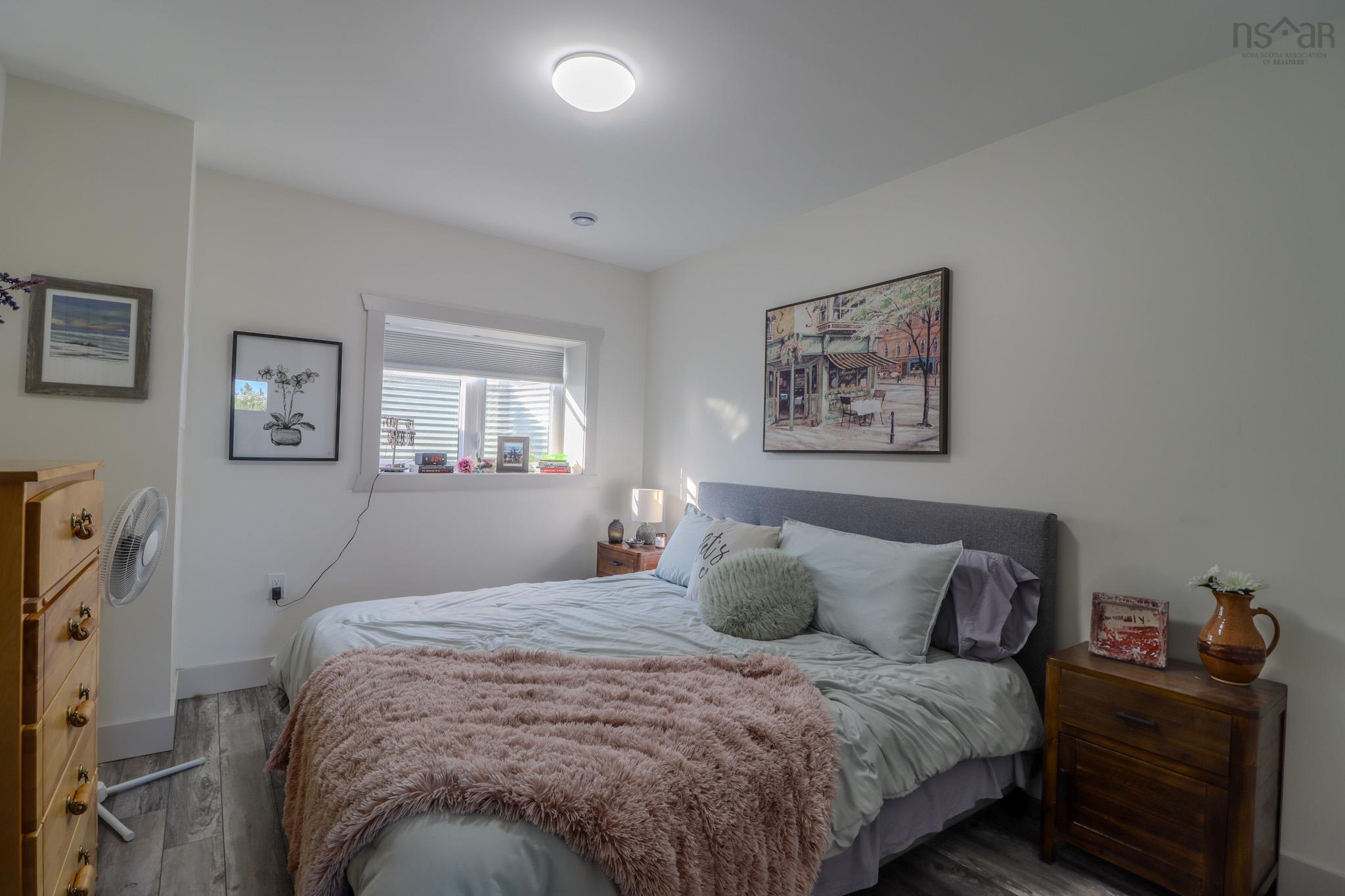 $995,000.00: 95 Sunnydale Drive, Westmount