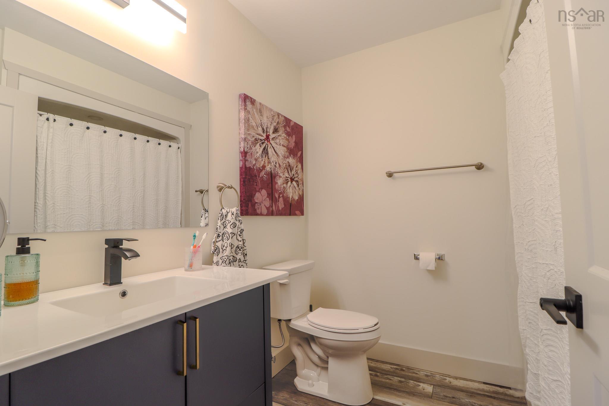 $995,000.00: 95 Sunnydale Drive, Westmount