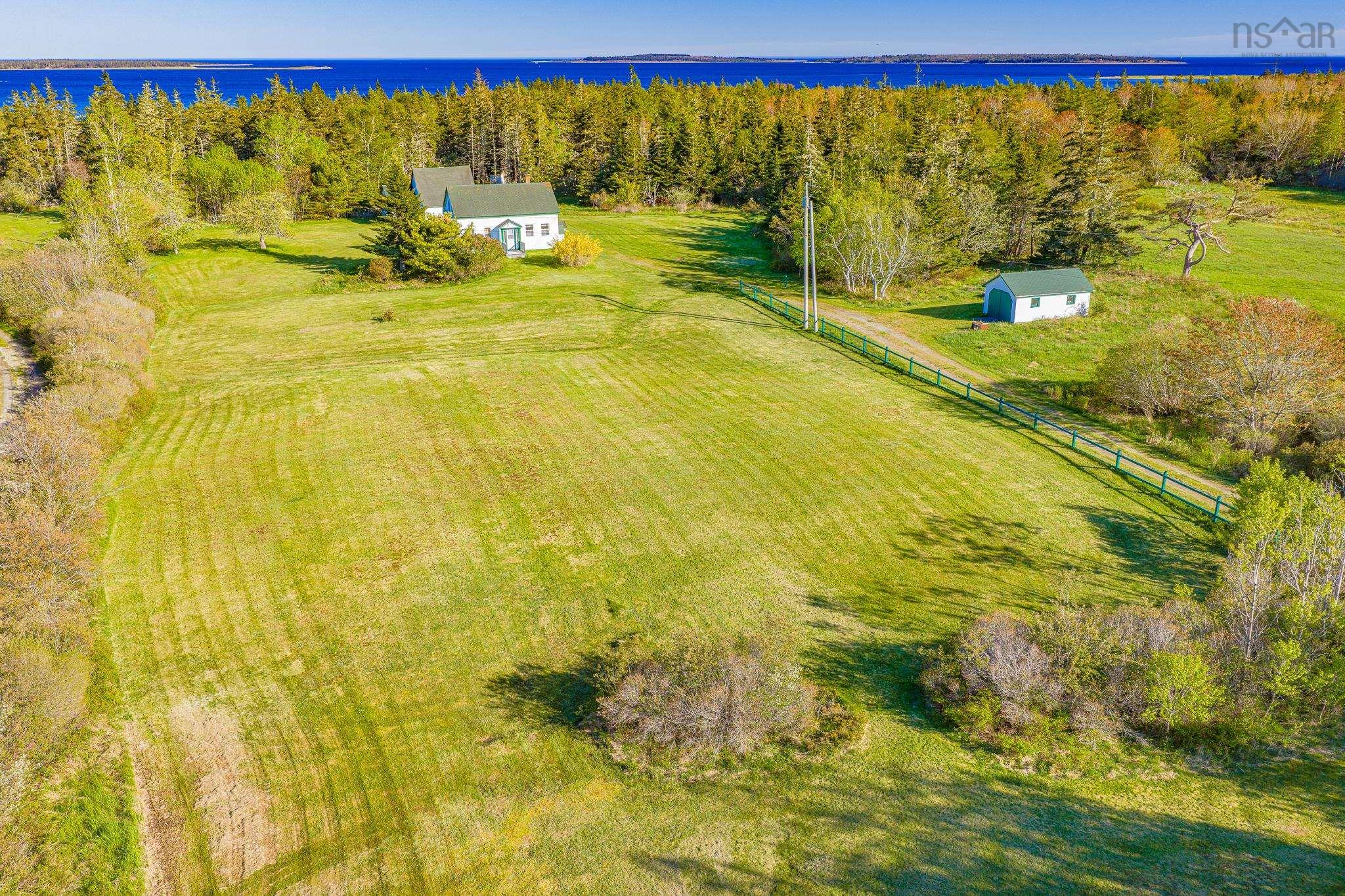$335,000.00: 4873 Shore Road, North East Harbour