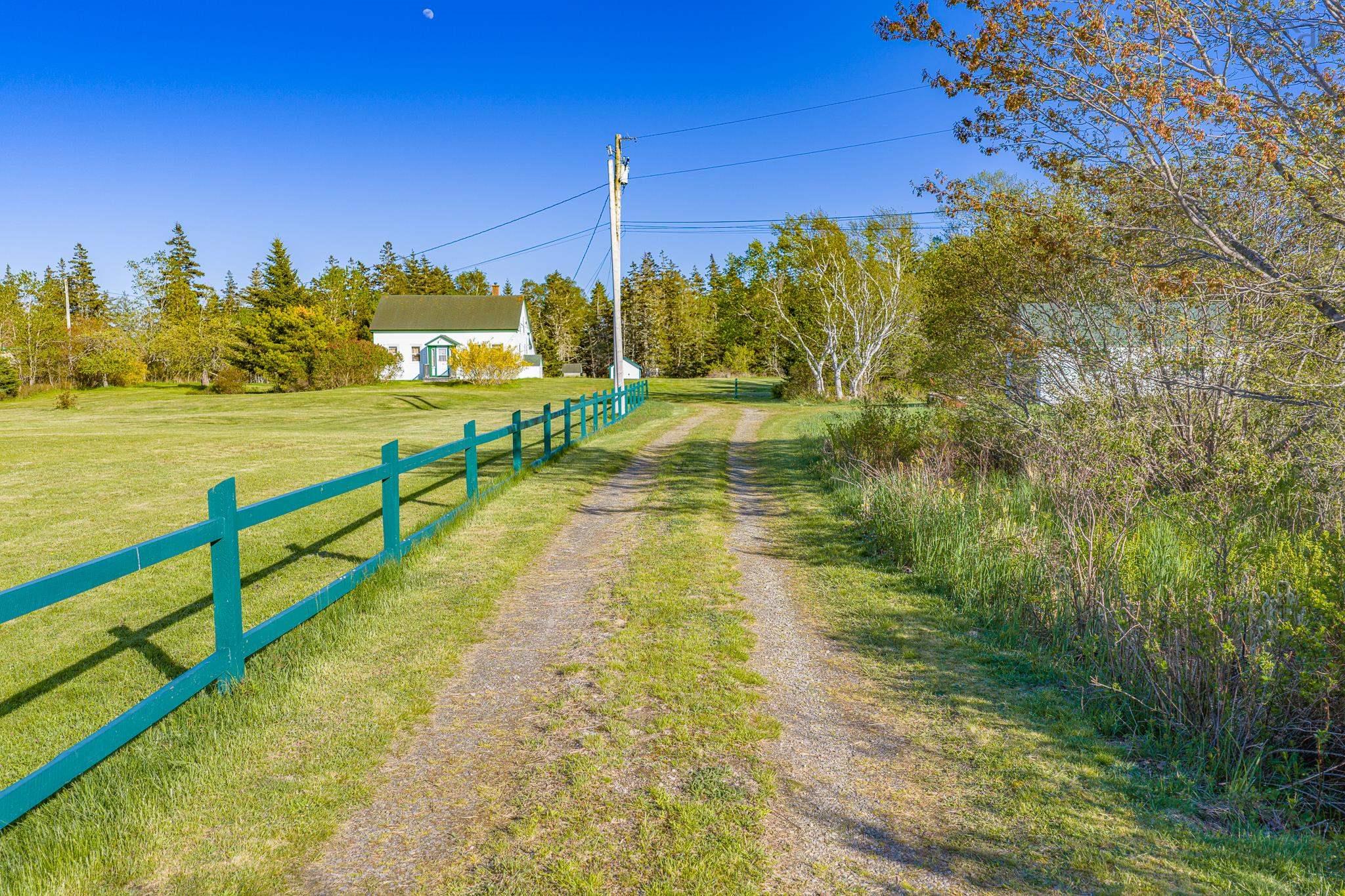 $335,000.00: 4873 Shore Road, North East Harbour