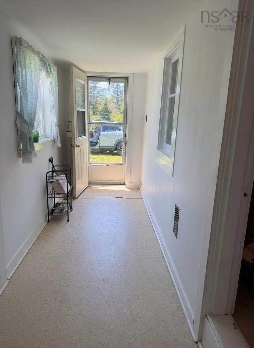 $335,000.00: 4873 Shore Road, North East Harbour