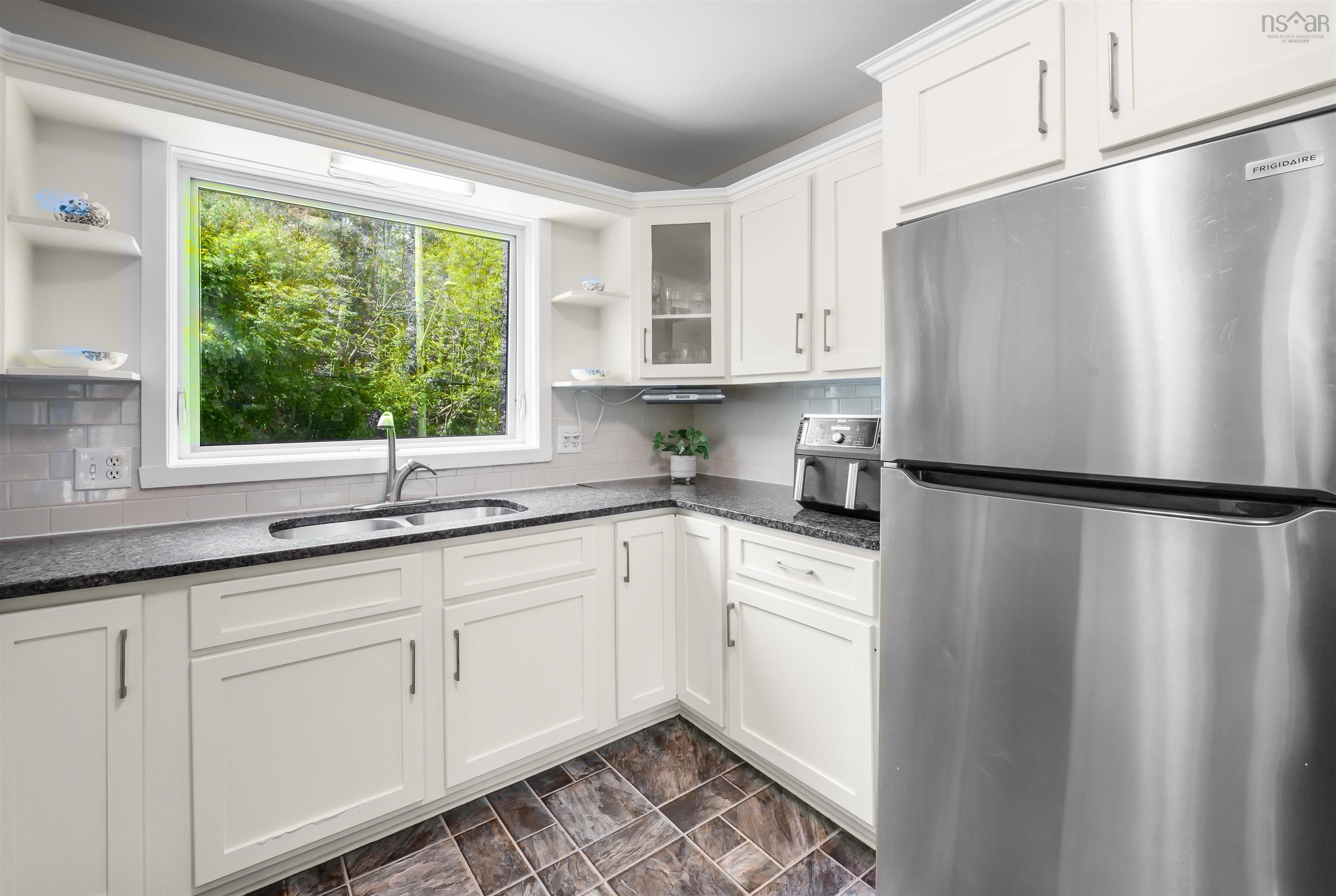 495 Shore Drive, Bedford, NS (MLS 202613885)
