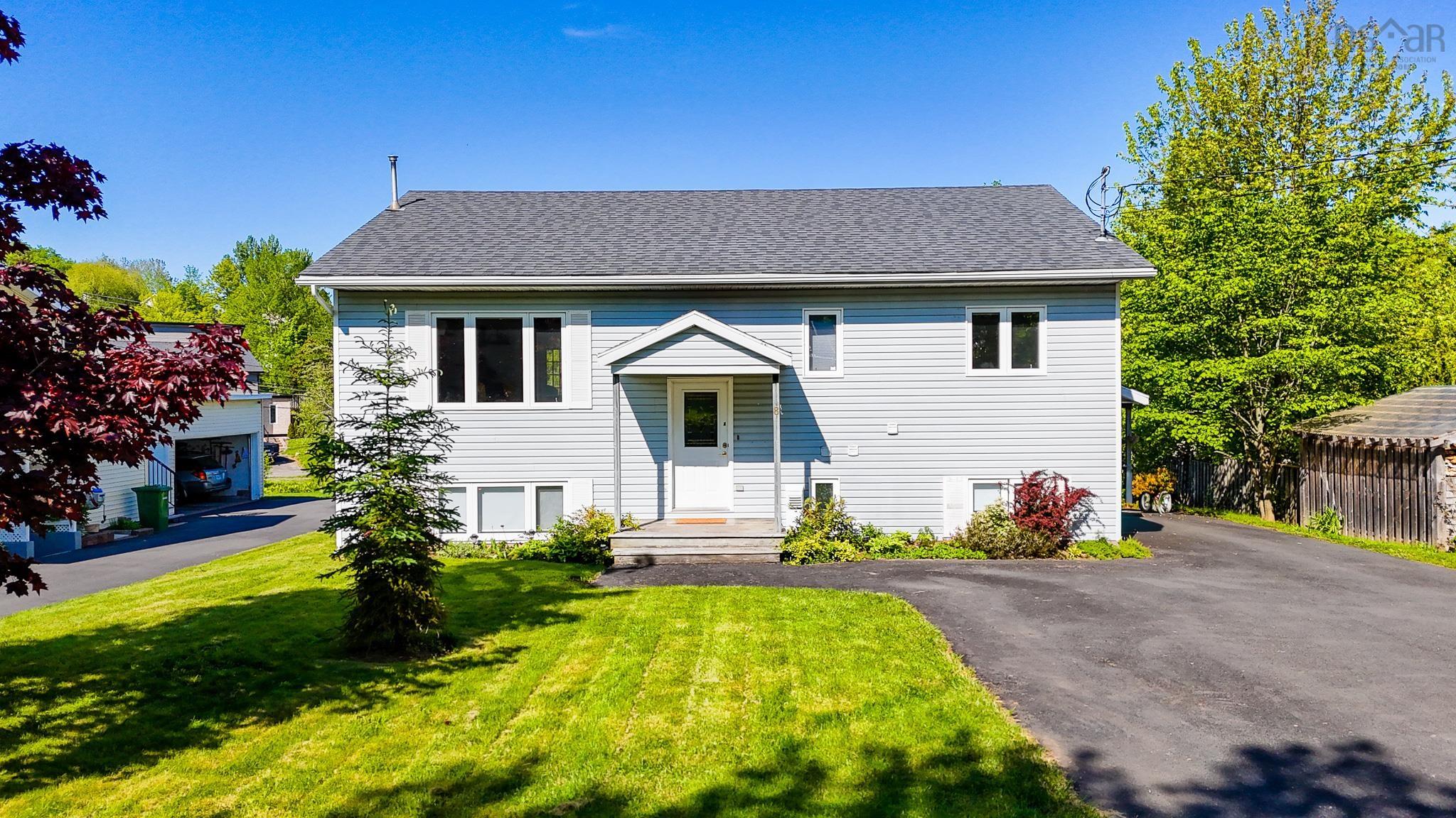 8 Iona Road, Wolfville, NS (MLS® 202613889)
