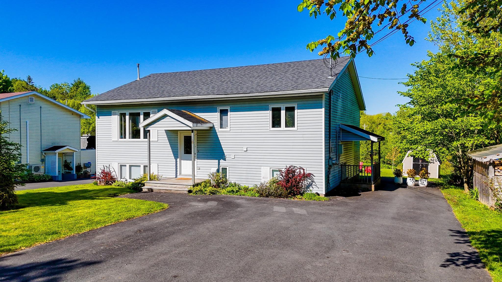 $645,000.00: 8 Iona Road, Wolfville