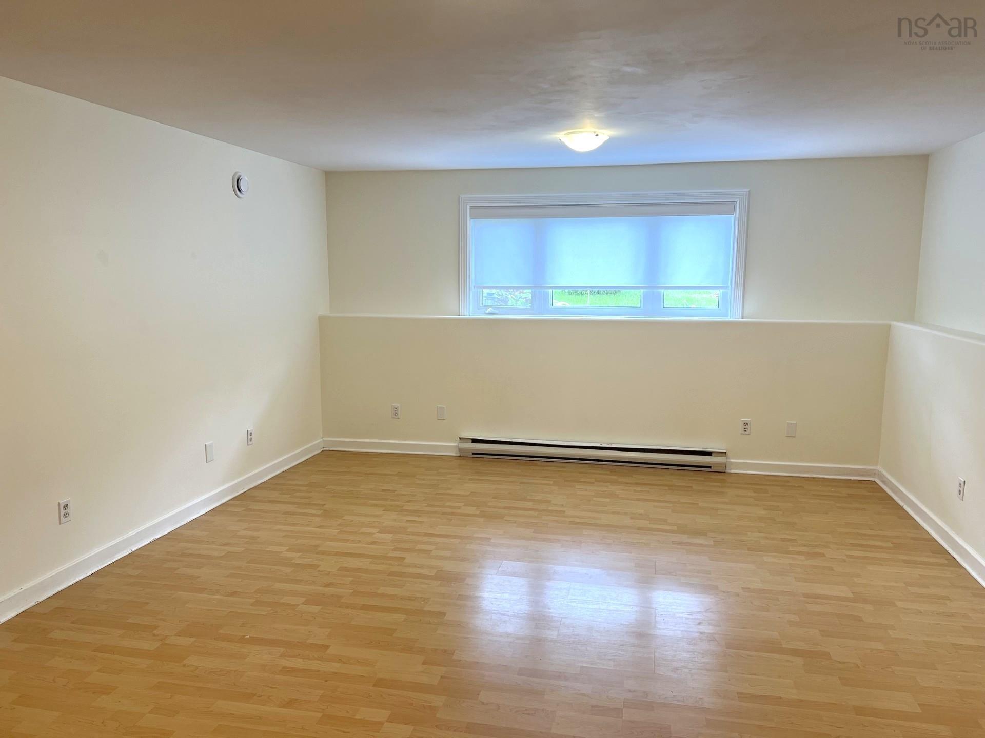 $645,000.00: 8 Iona Road, Wolfville