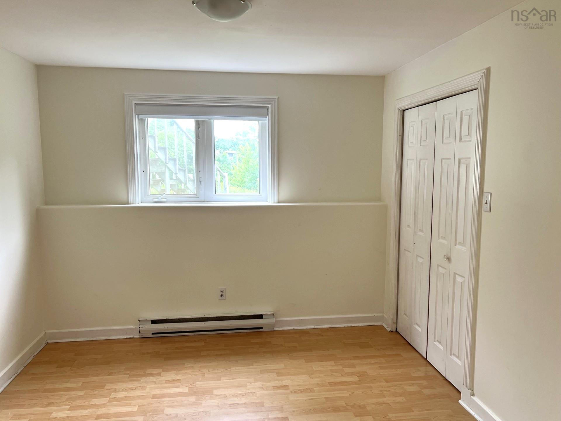 $645,000.00: 8 Iona Road, Wolfville