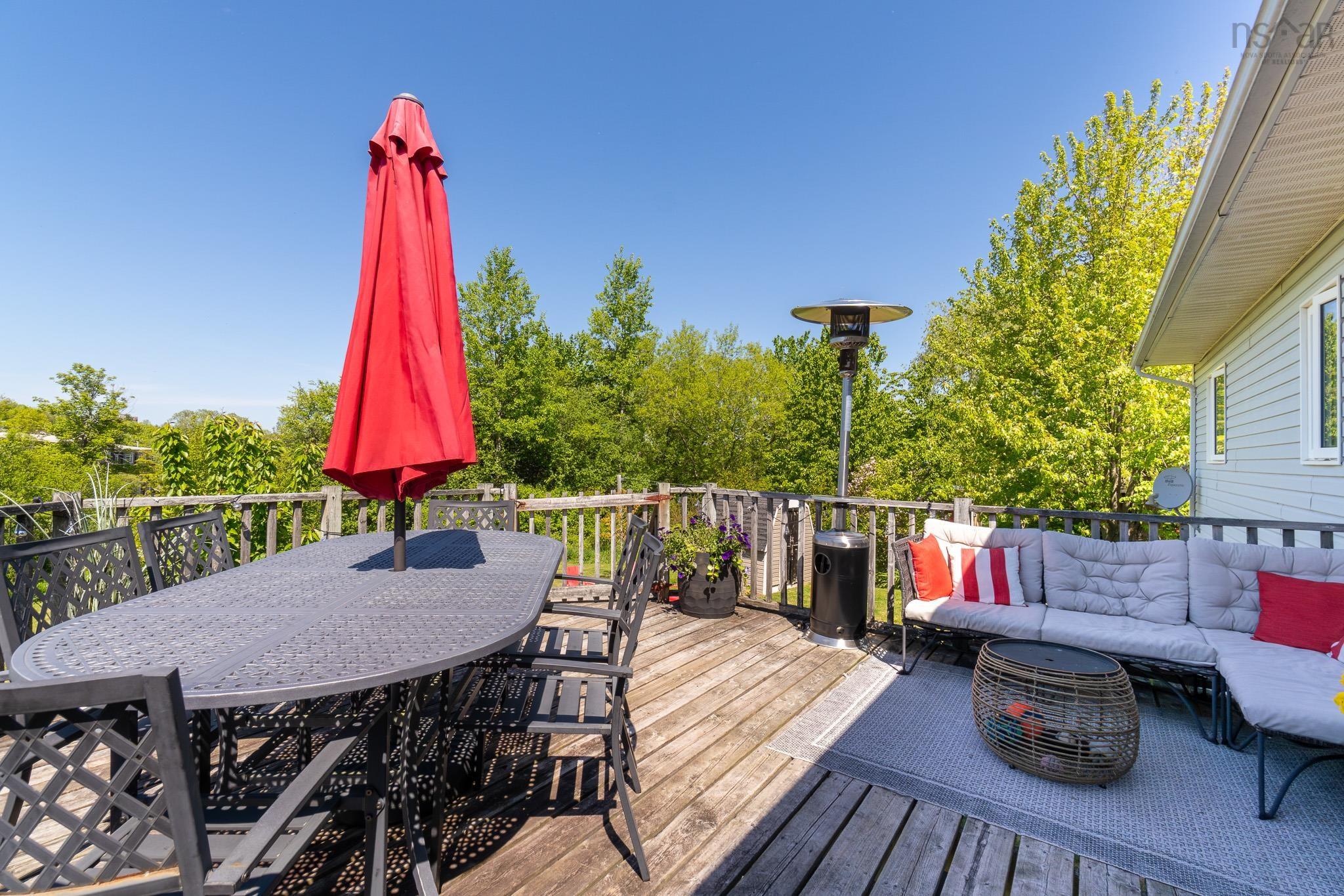 $645,000.00: 8 Iona Road, Wolfville