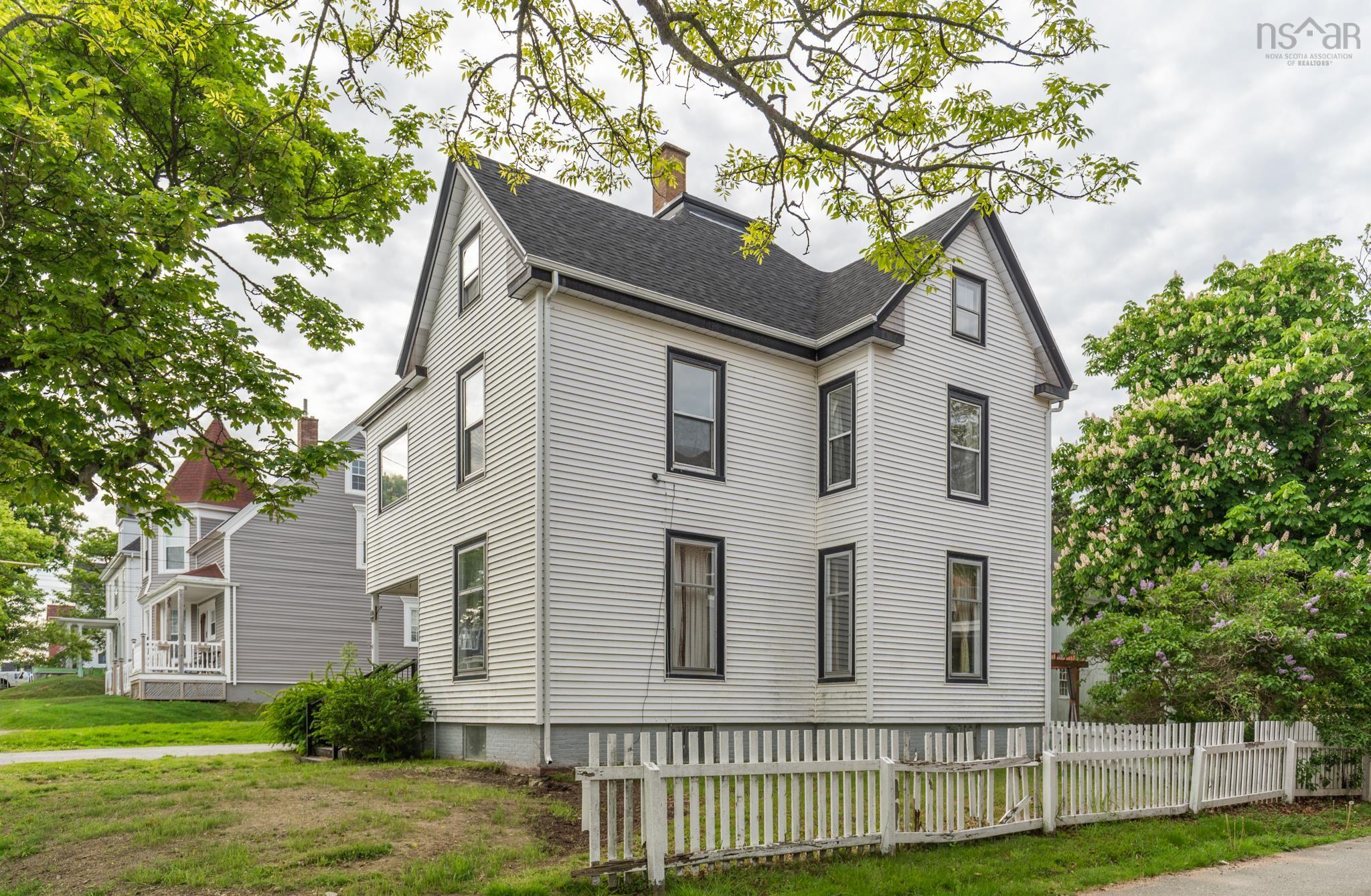 $299,000.00: 13 Porter Street, Yarmouth