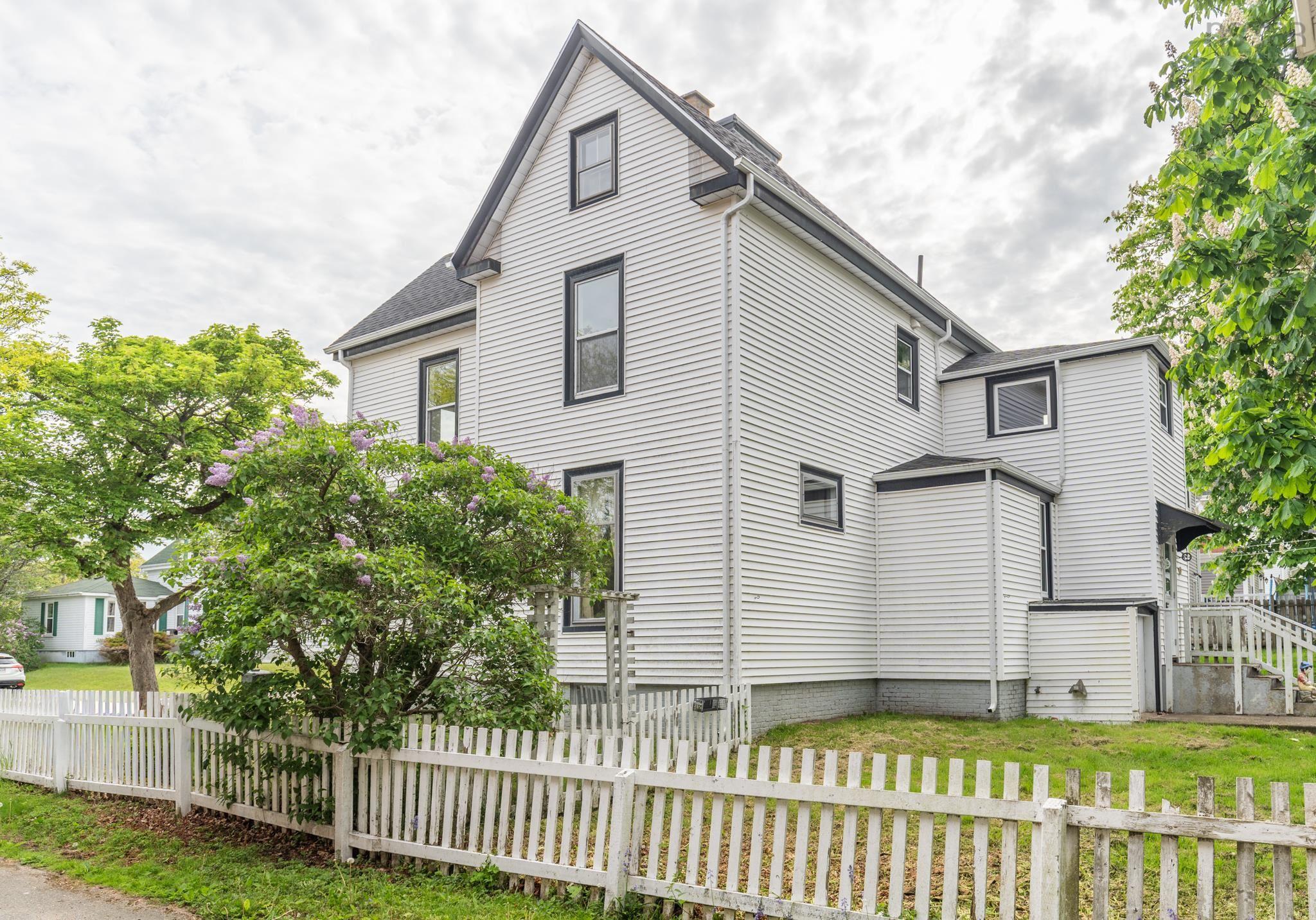 $299,000.00: 13 Porter Street, Yarmouth
