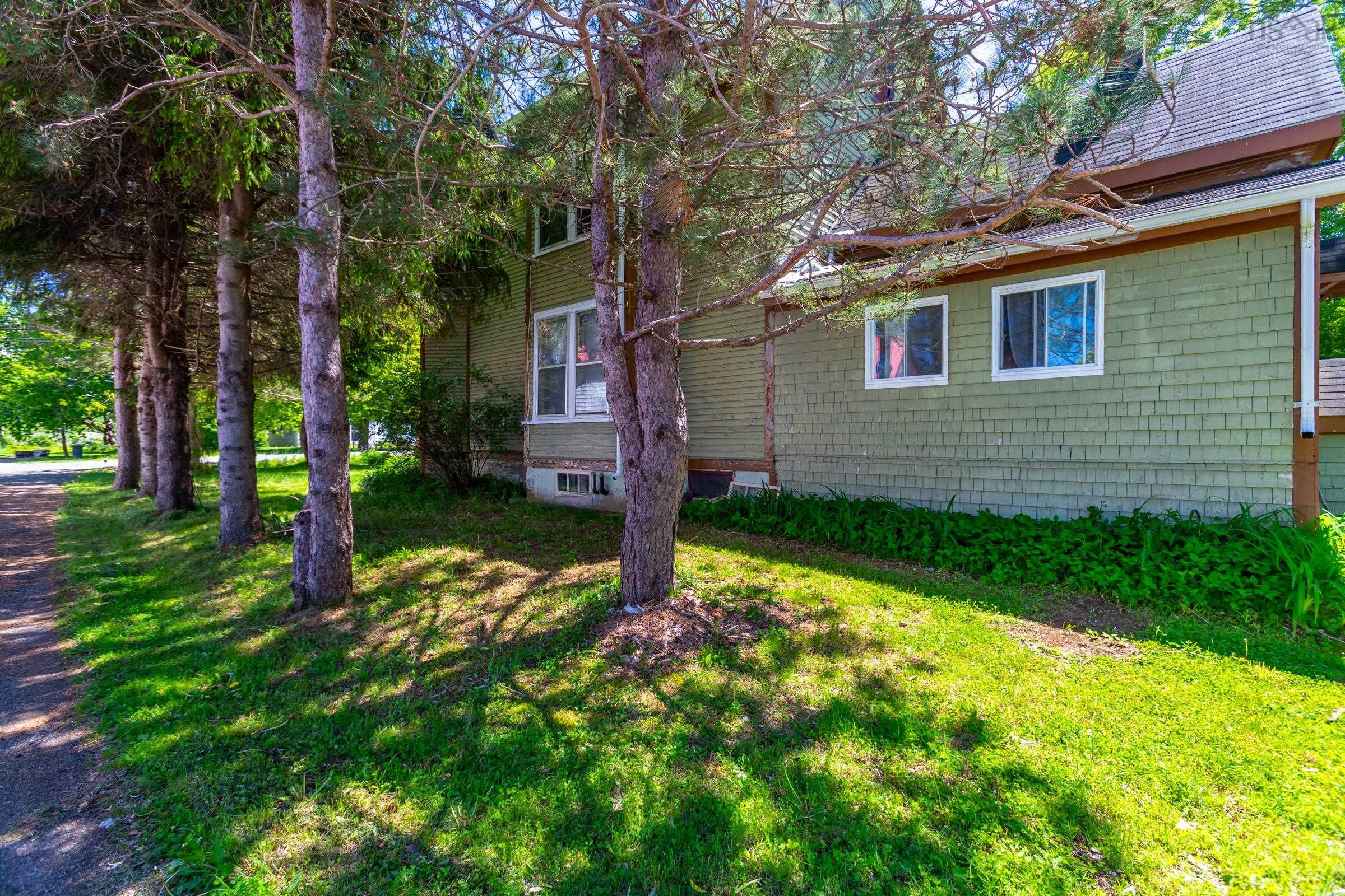 $219,000.00: 139 South Street, Carleton Corner