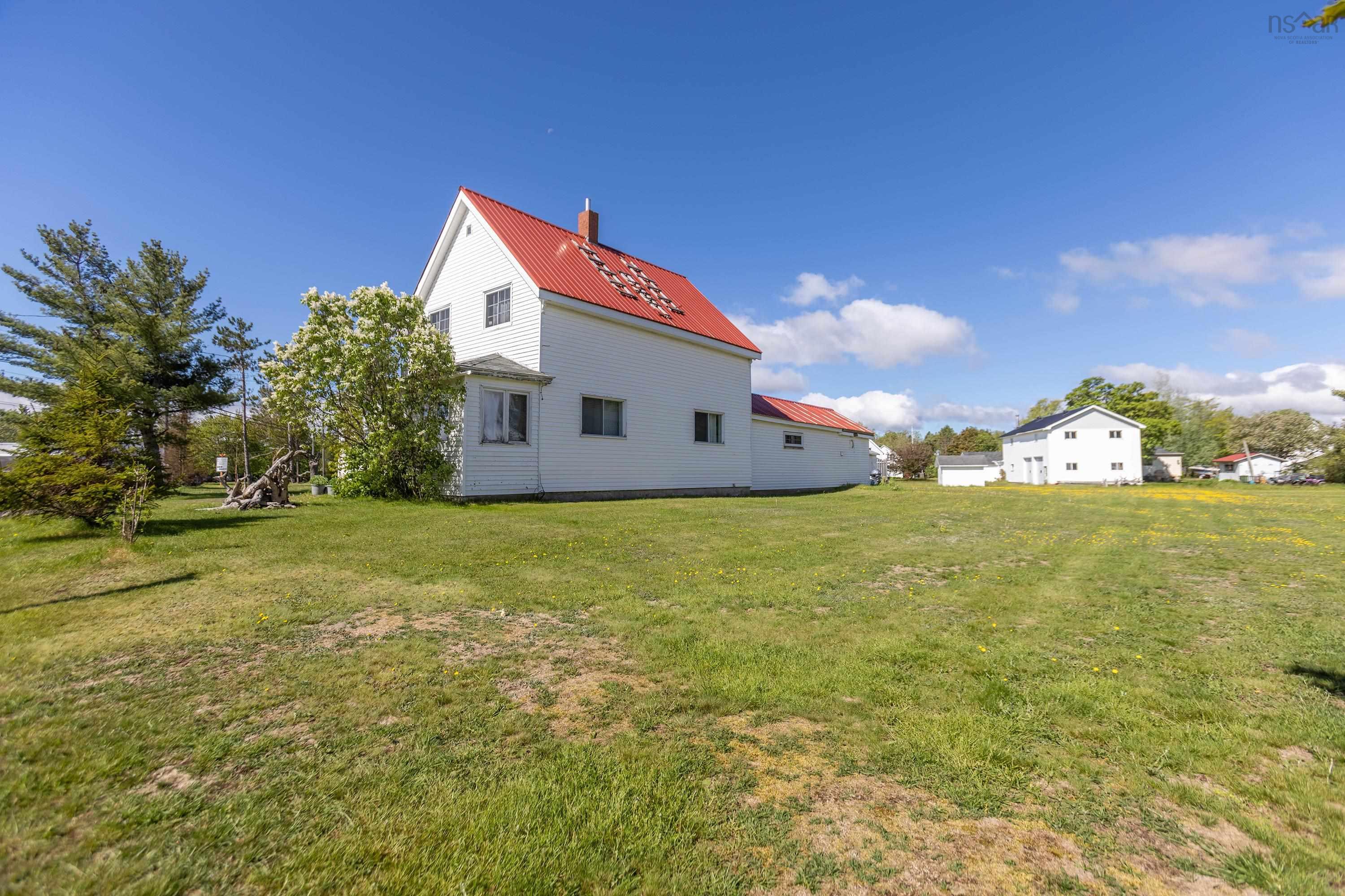 $264,900.00: 1 Beaver Dam Road, Parrsboro