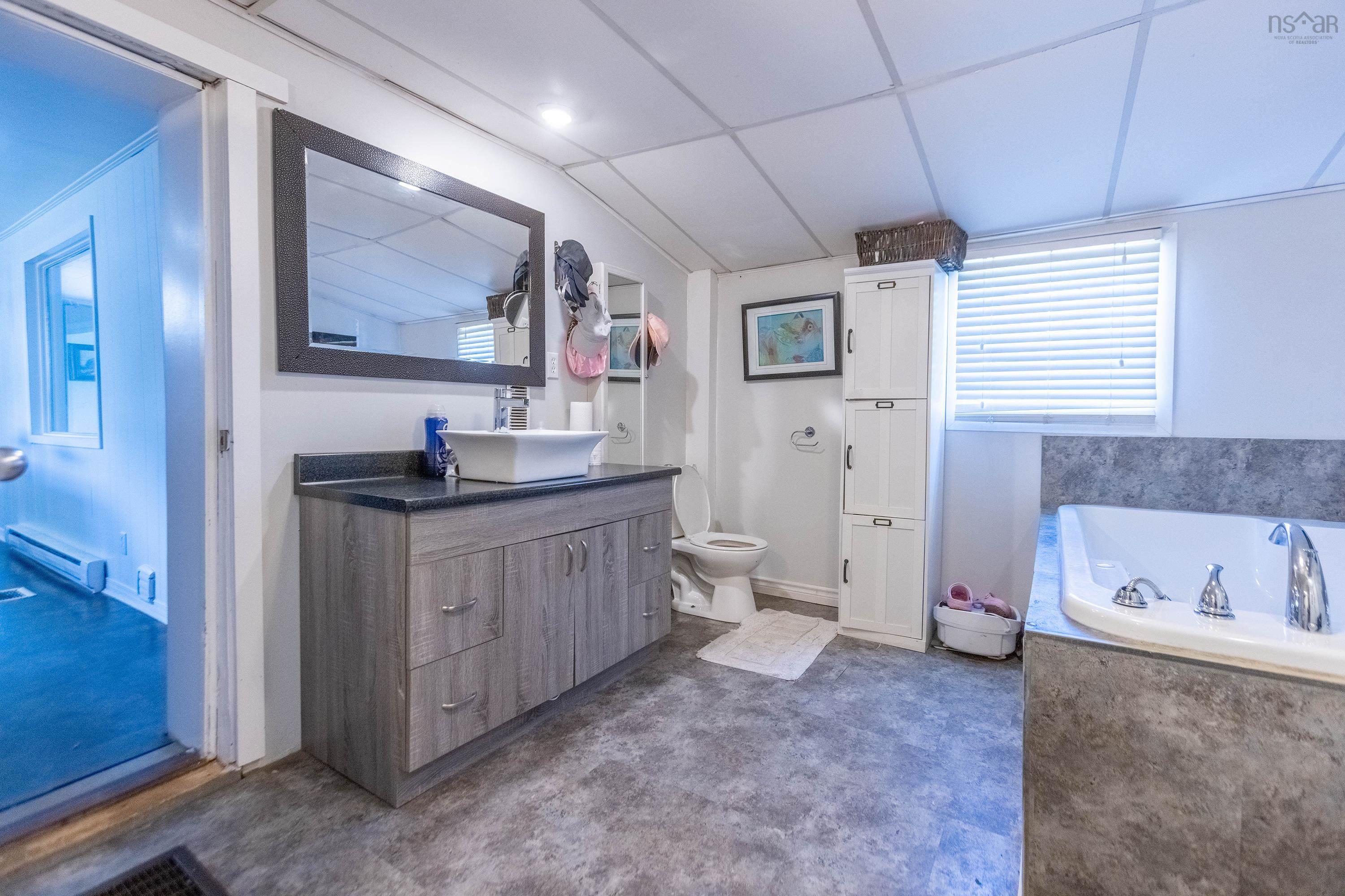 $264,900.00: 1 Beaver Dam Road, Parrsboro