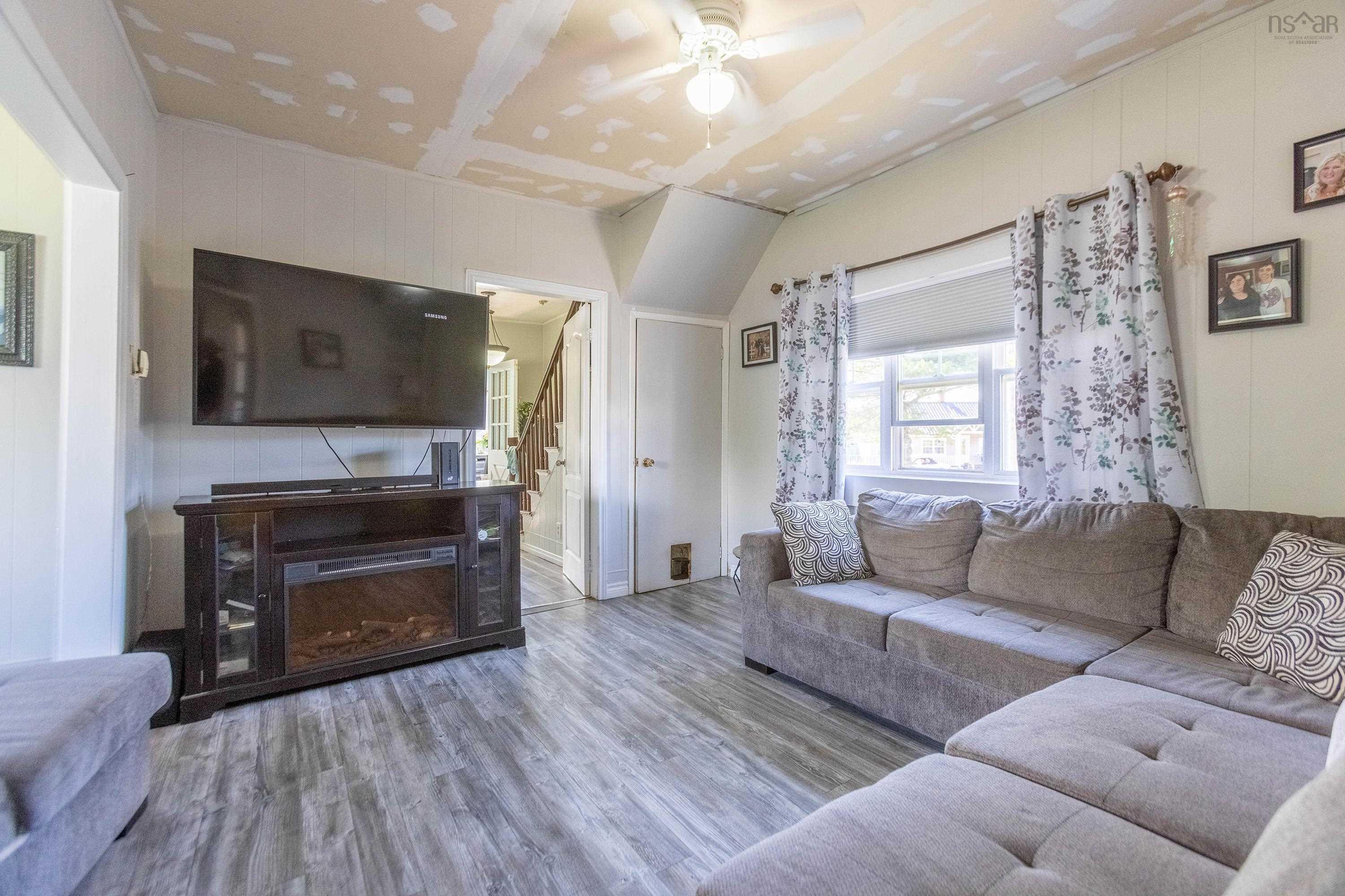 $264,900.00: 1 Beaver Dam Road, Parrsboro