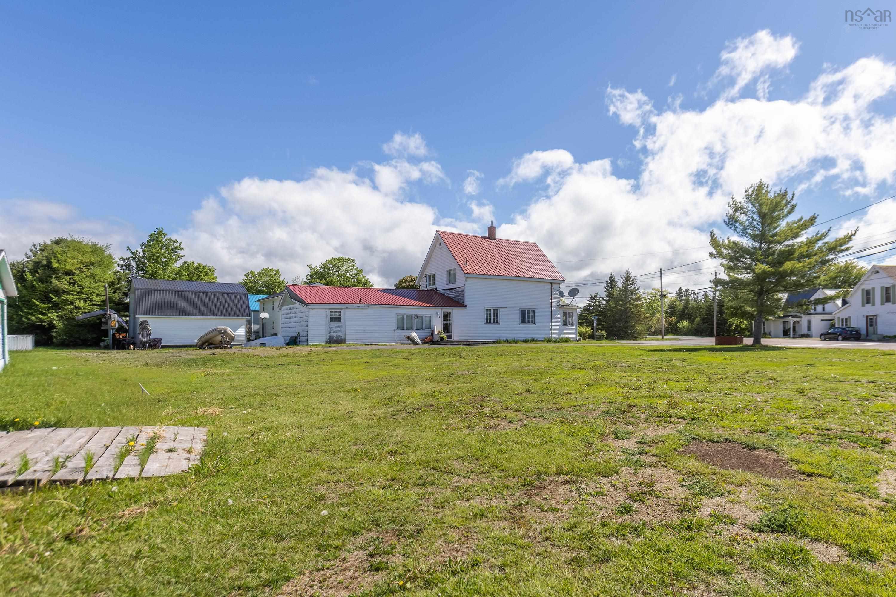 $264,900.00: 1 Beaver Dam Road, Parrsboro