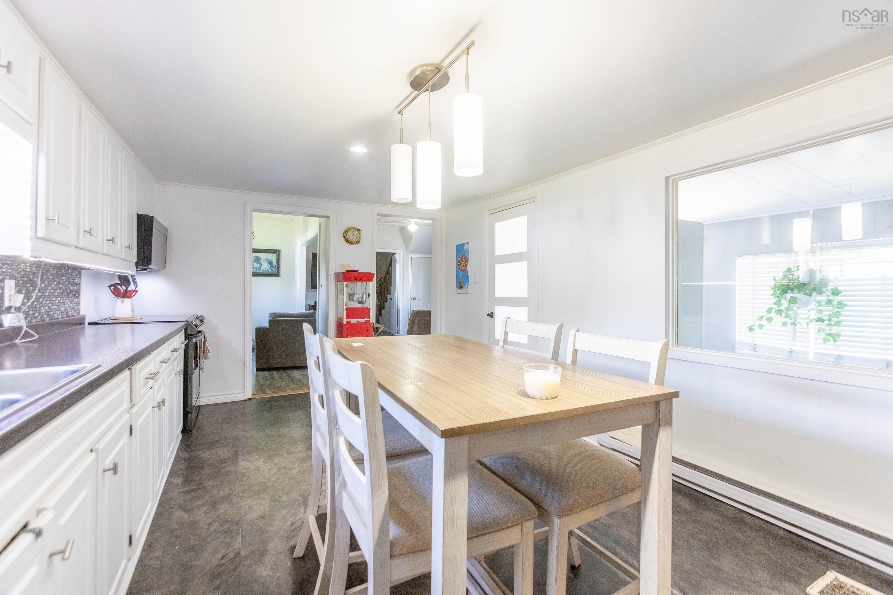 $264,900.00: 1 Beaver Dam Road, Parrsboro