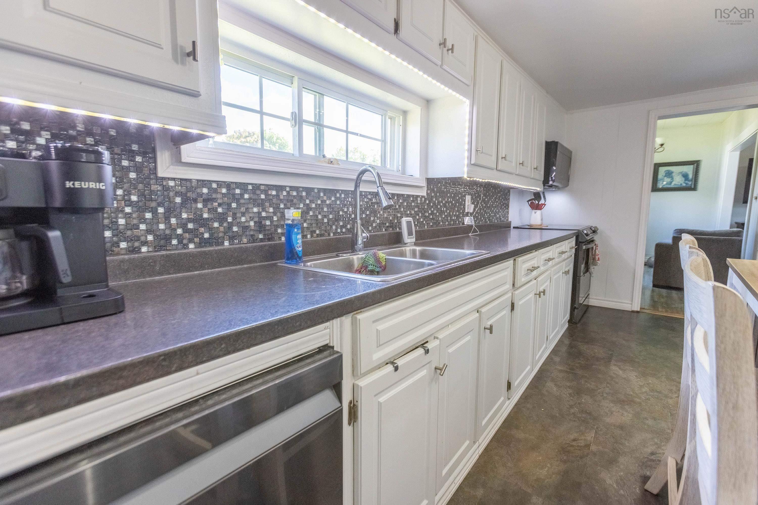 $264,900.00: 1 Beaver Dam Road, Parrsboro
