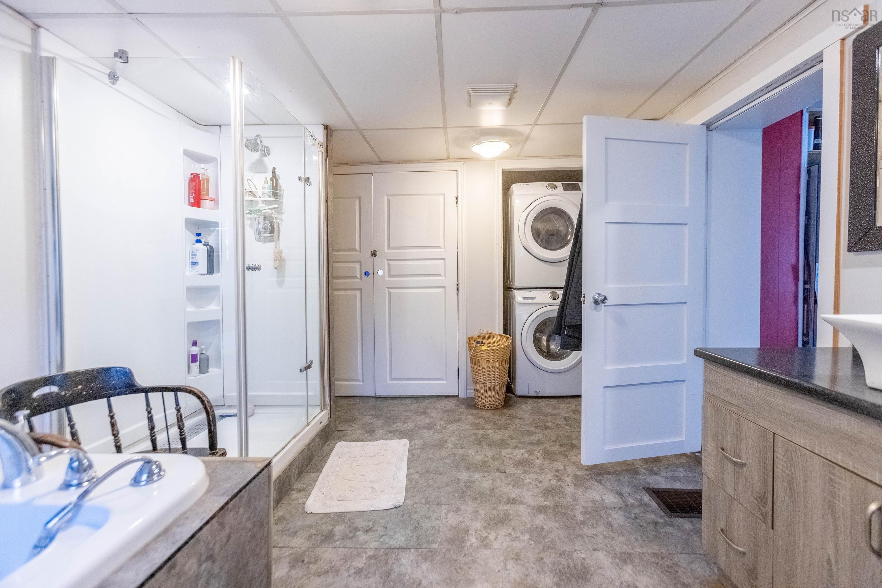 $264,900.00: 1 Beaver Dam Road, Parrsboro