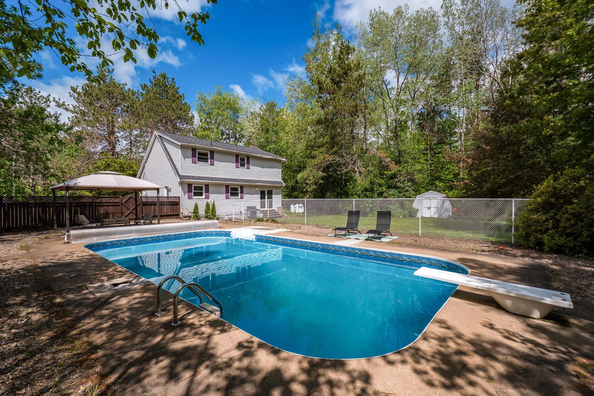 $545,000.00: 1860 GERALD Drive, Coldbrook