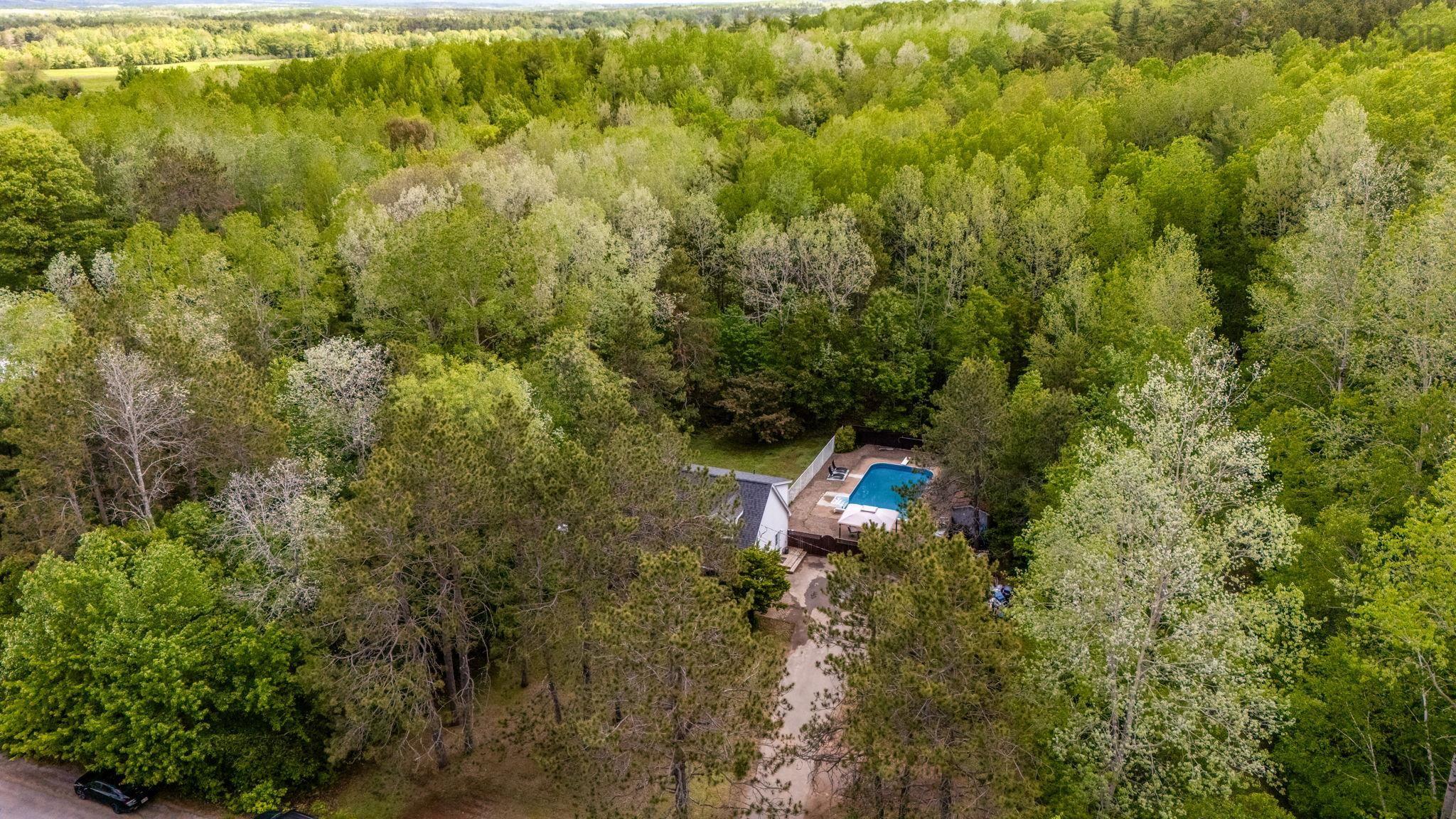 $545,000.00: 1860 GERALD Drive, Coldbrook