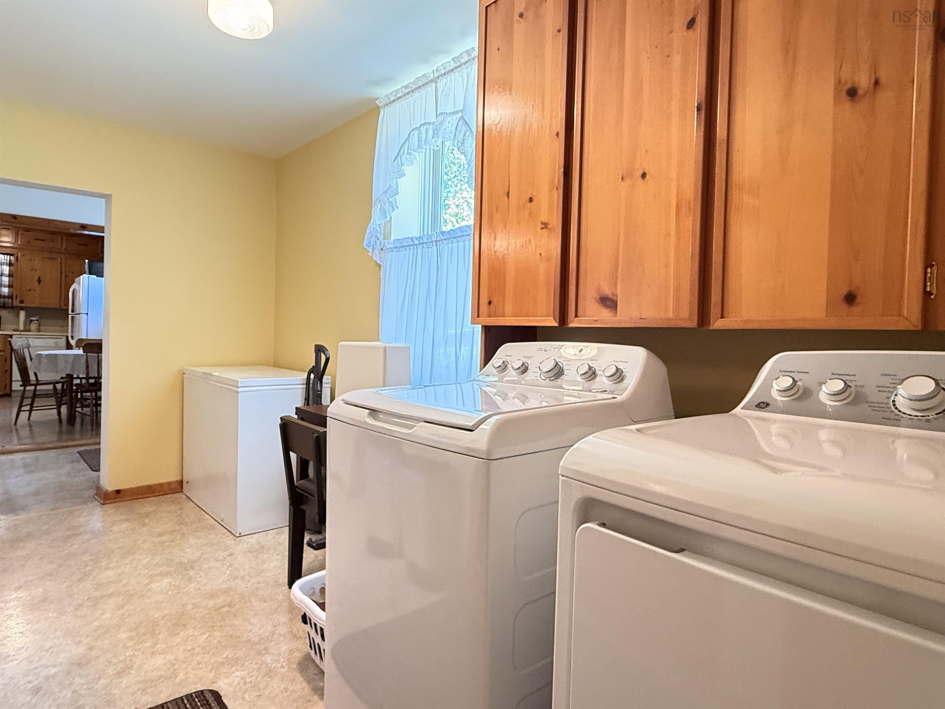 $190,000.00: 143 High Street, Pictou, NS, Pictou