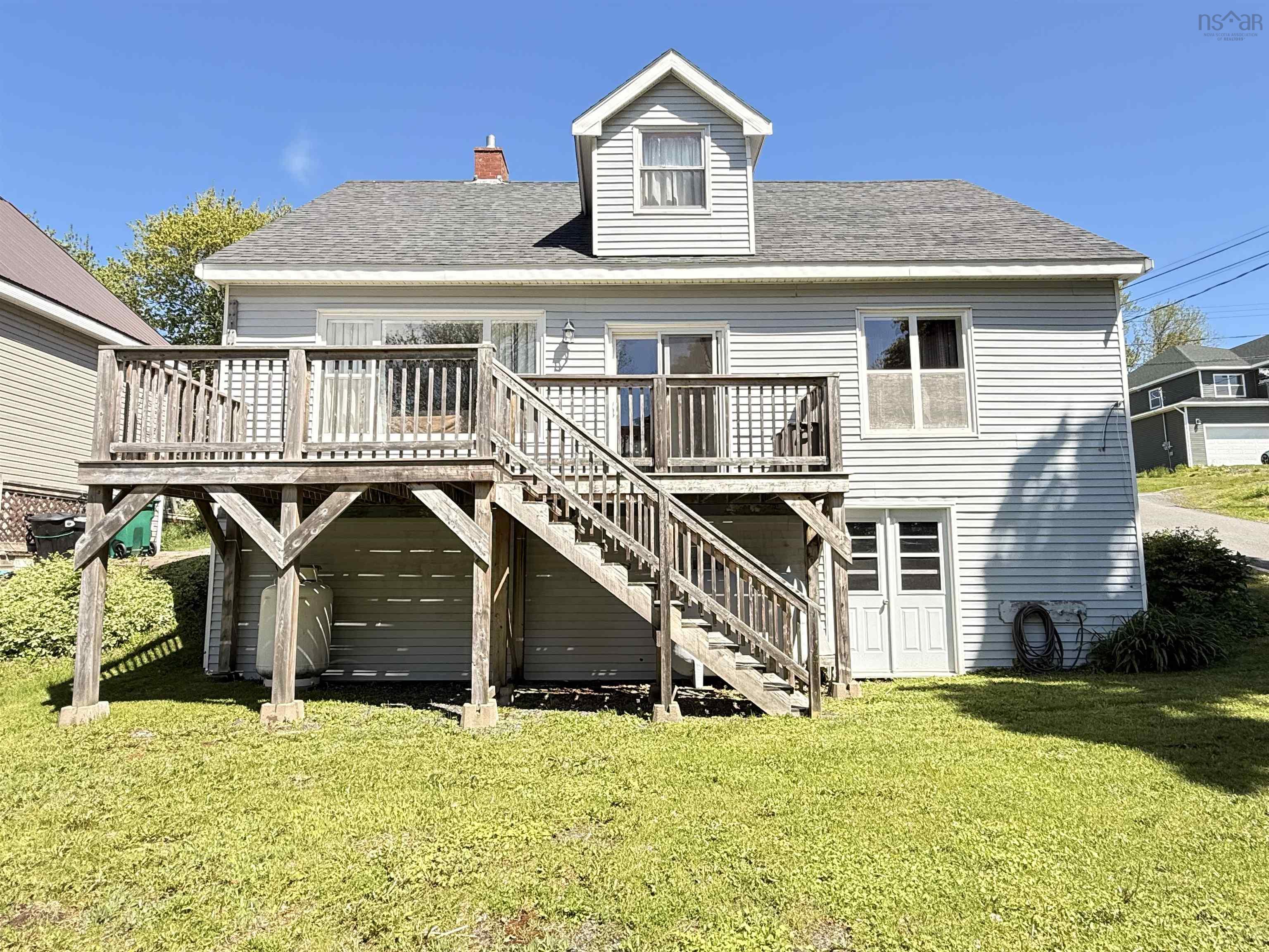 $190,000.00: 143 High Street, Pictou, NS, Pictou