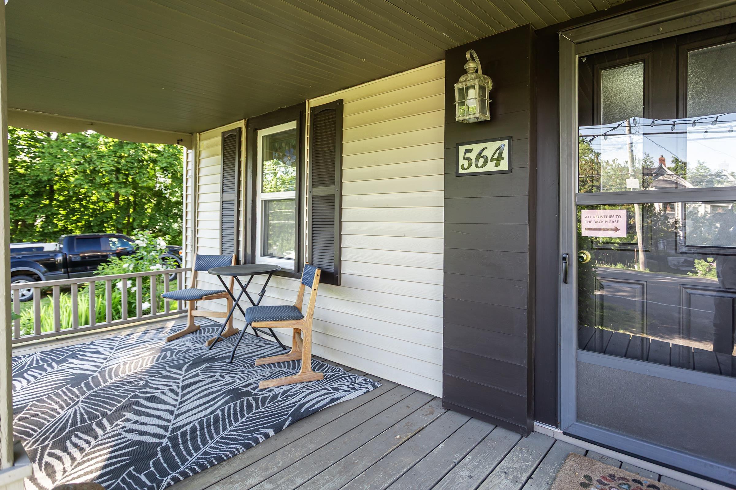 $325,000.00: 564 Highway 1, Deep Brook