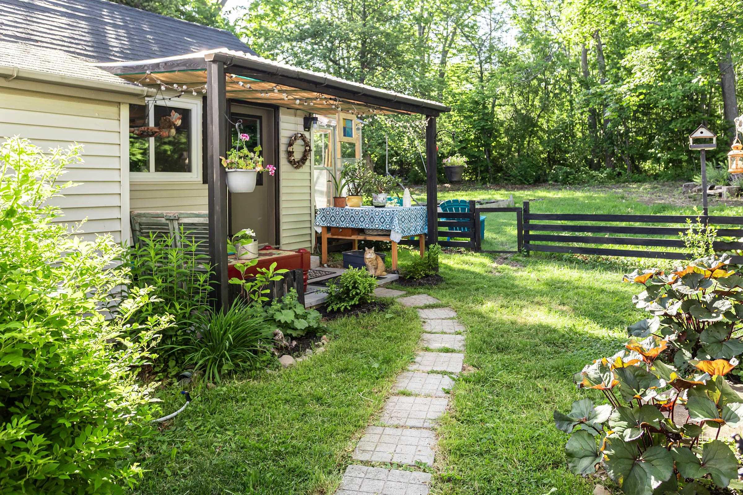 $325,000.00: 564 Highway 1, Deep Brook