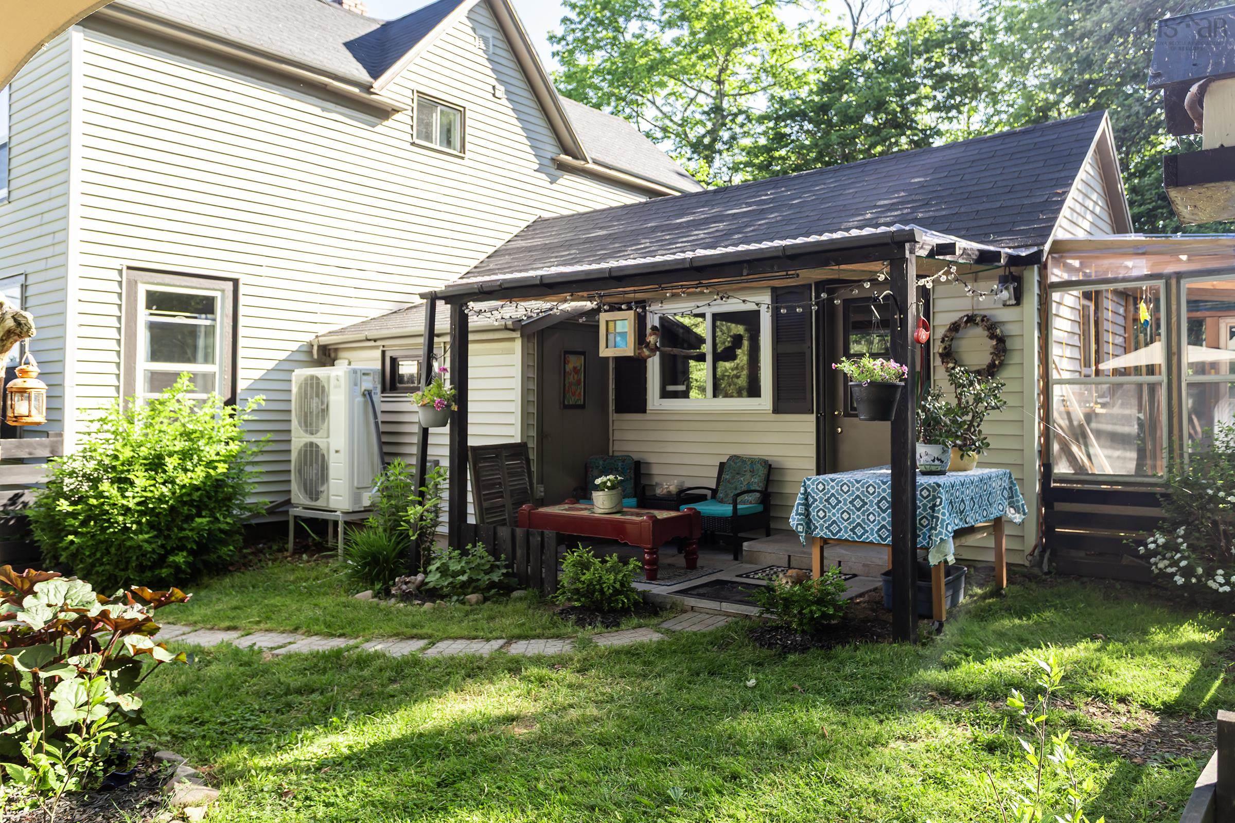 $325,000.00: 564 Highway 1, Deep Brook