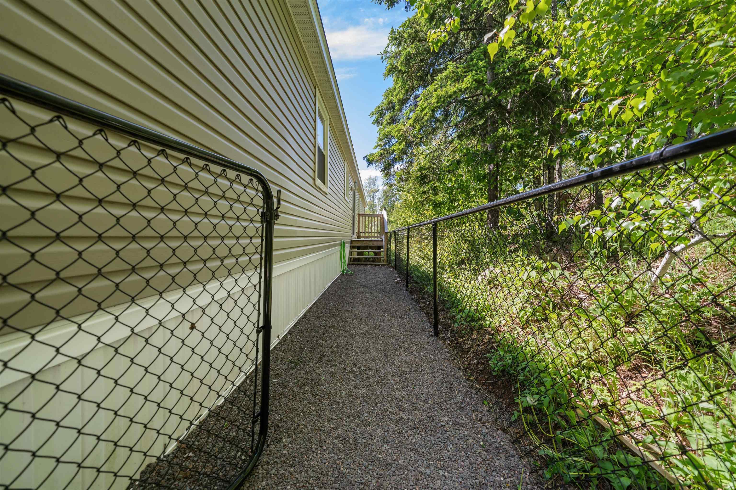 $249,900.00: 11 Shore Lane, Little Harbour