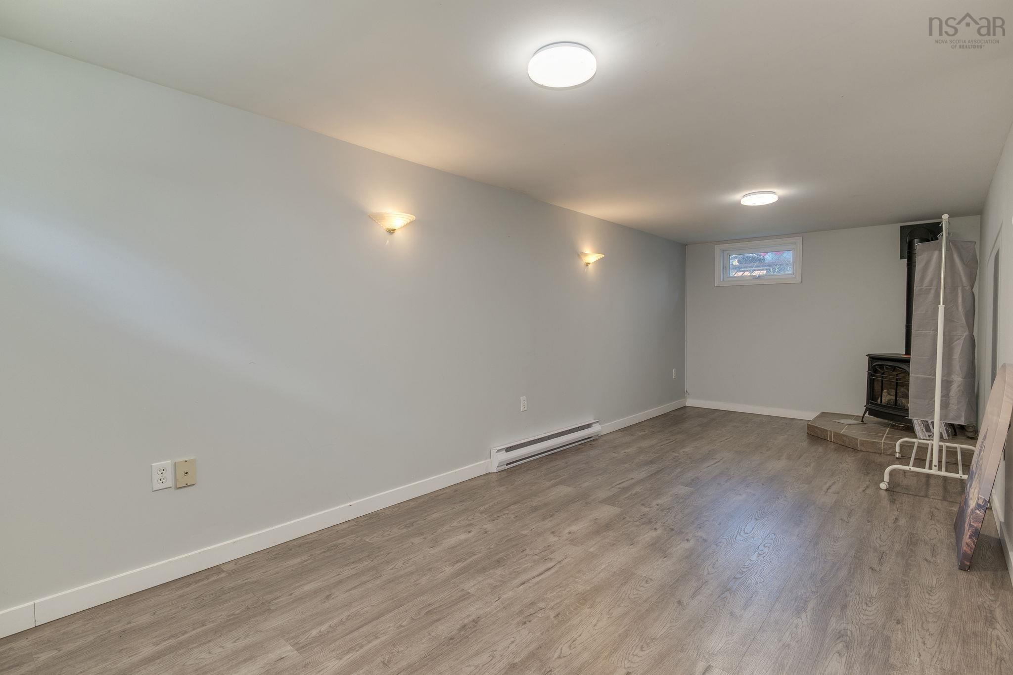 6975 Ward Avenue Avenue, Halifax, NS (MLS 202613947)