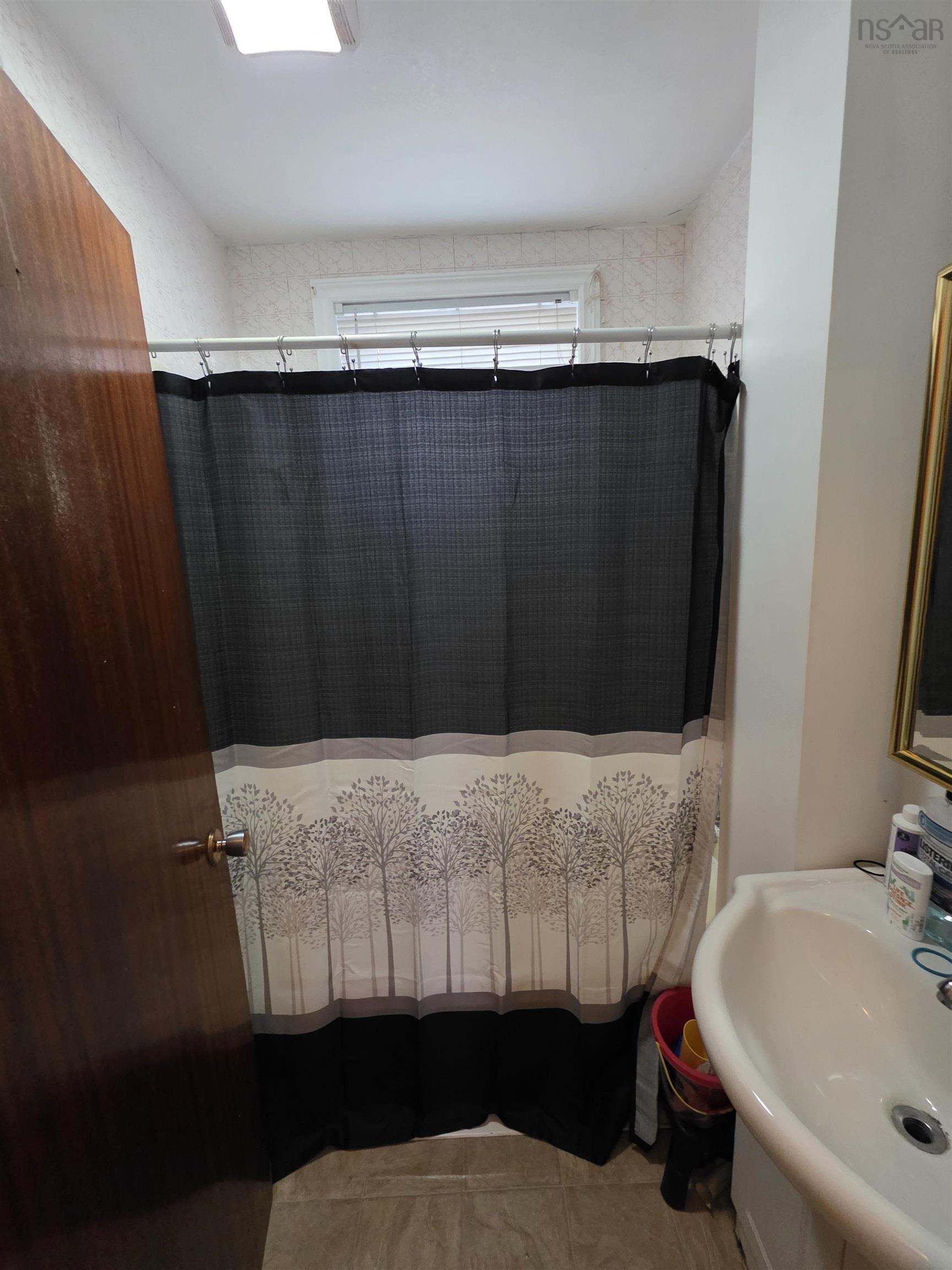 $214,900.00: 193 Park St. Street, Sydney