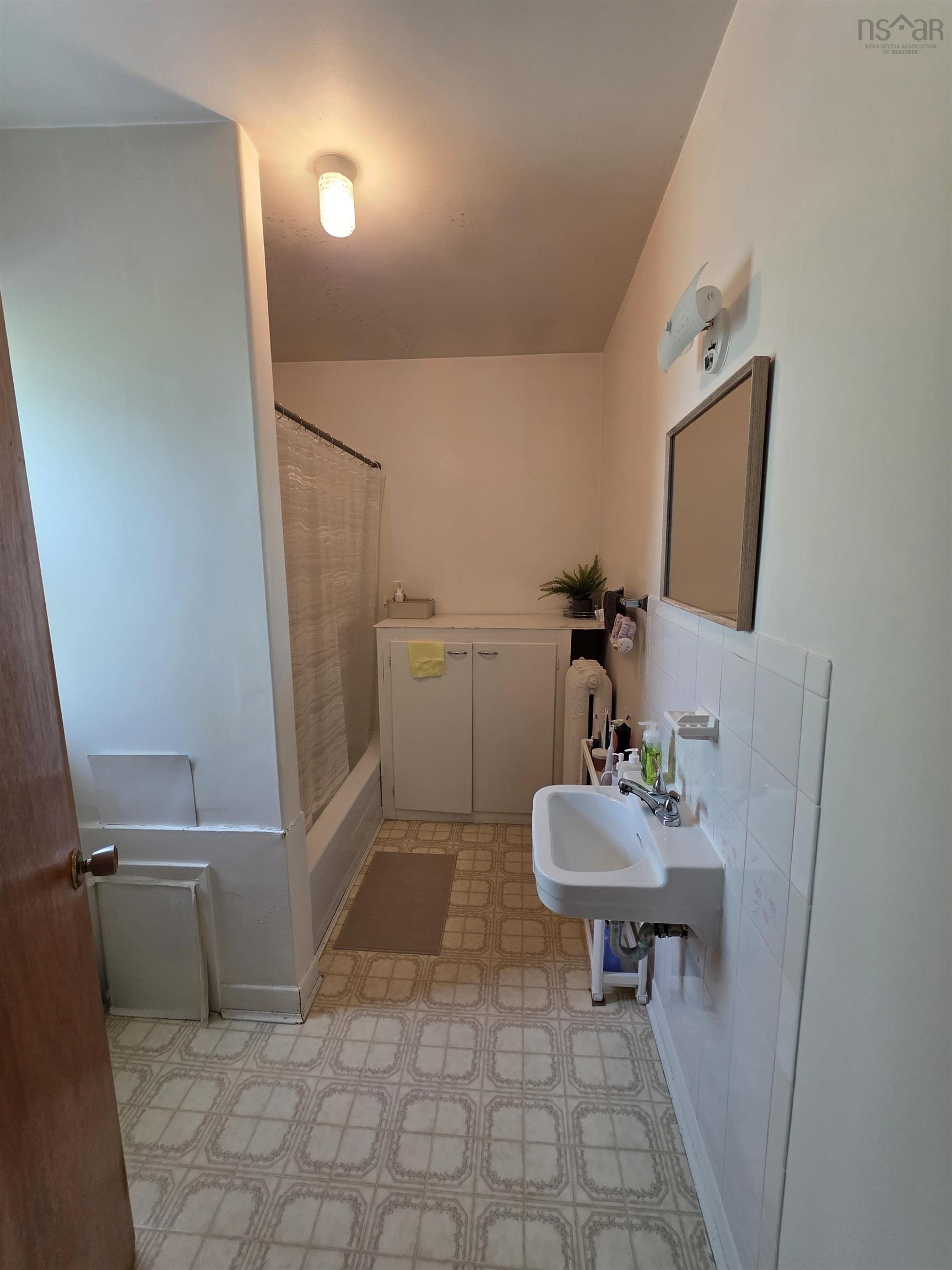 $214,900.00: 193 Park St. Street, Sydney